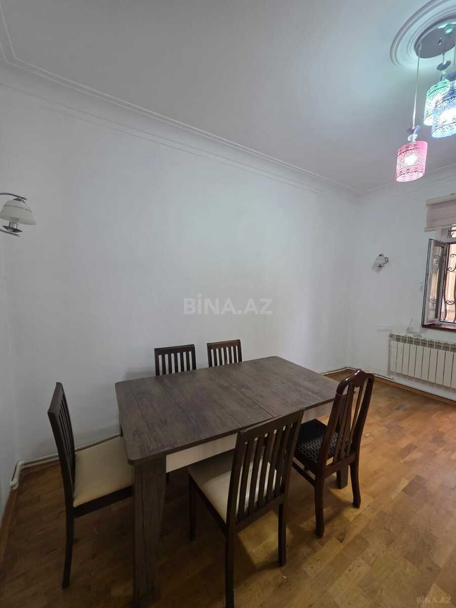 3 otaqlı Köhnə tikili, Buzovna q., Bakı