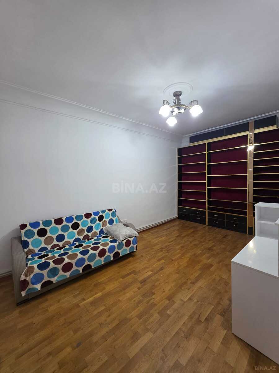 3 otaqlı Köhnə tikili, Buzovna q., Bakı