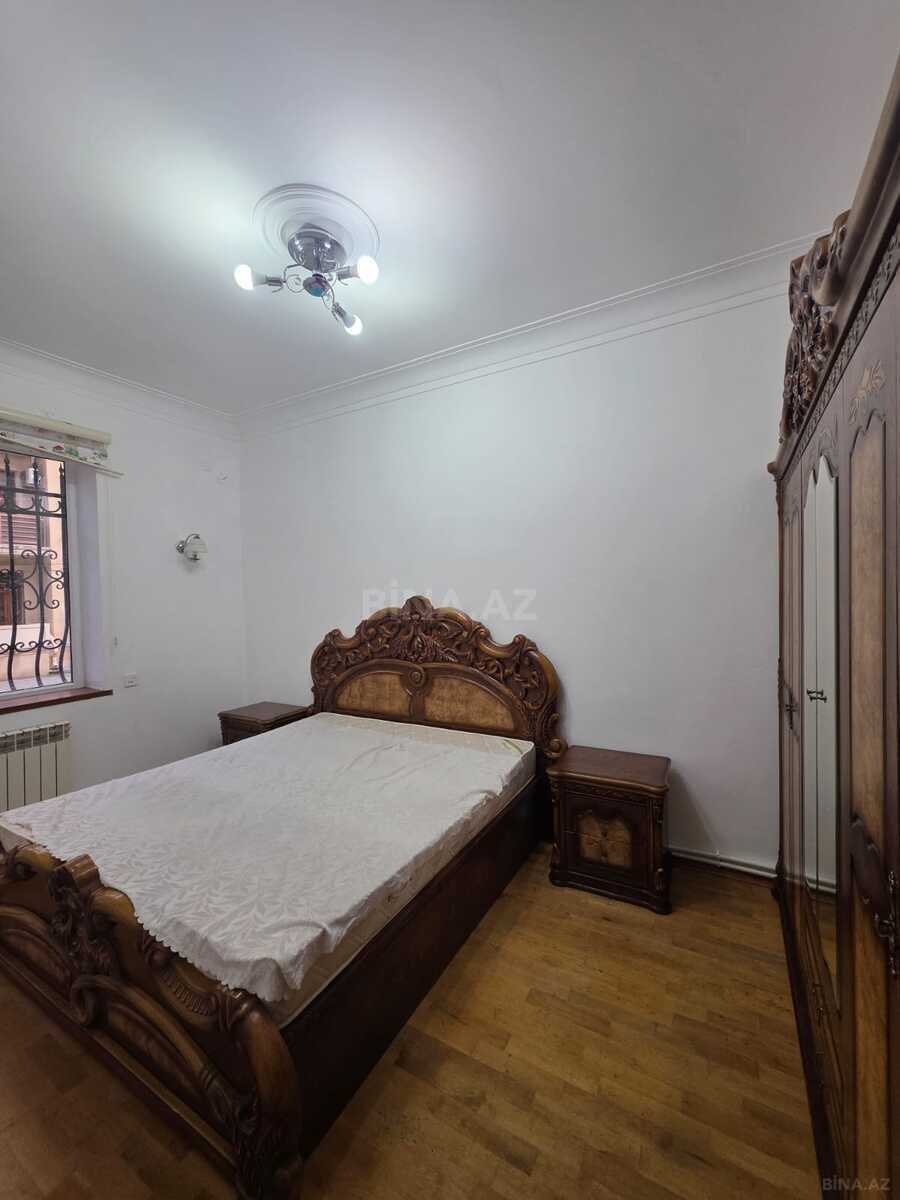 3 otaqlı Köhnə tikili, Buzovna q., Bakı