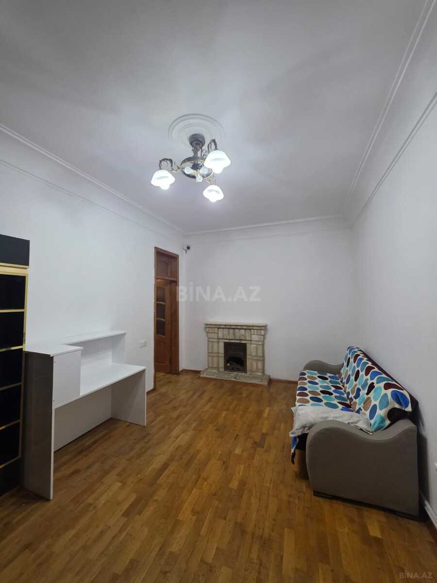 3 otaqlı Köhnə tikili, Buzovna q., Bakı