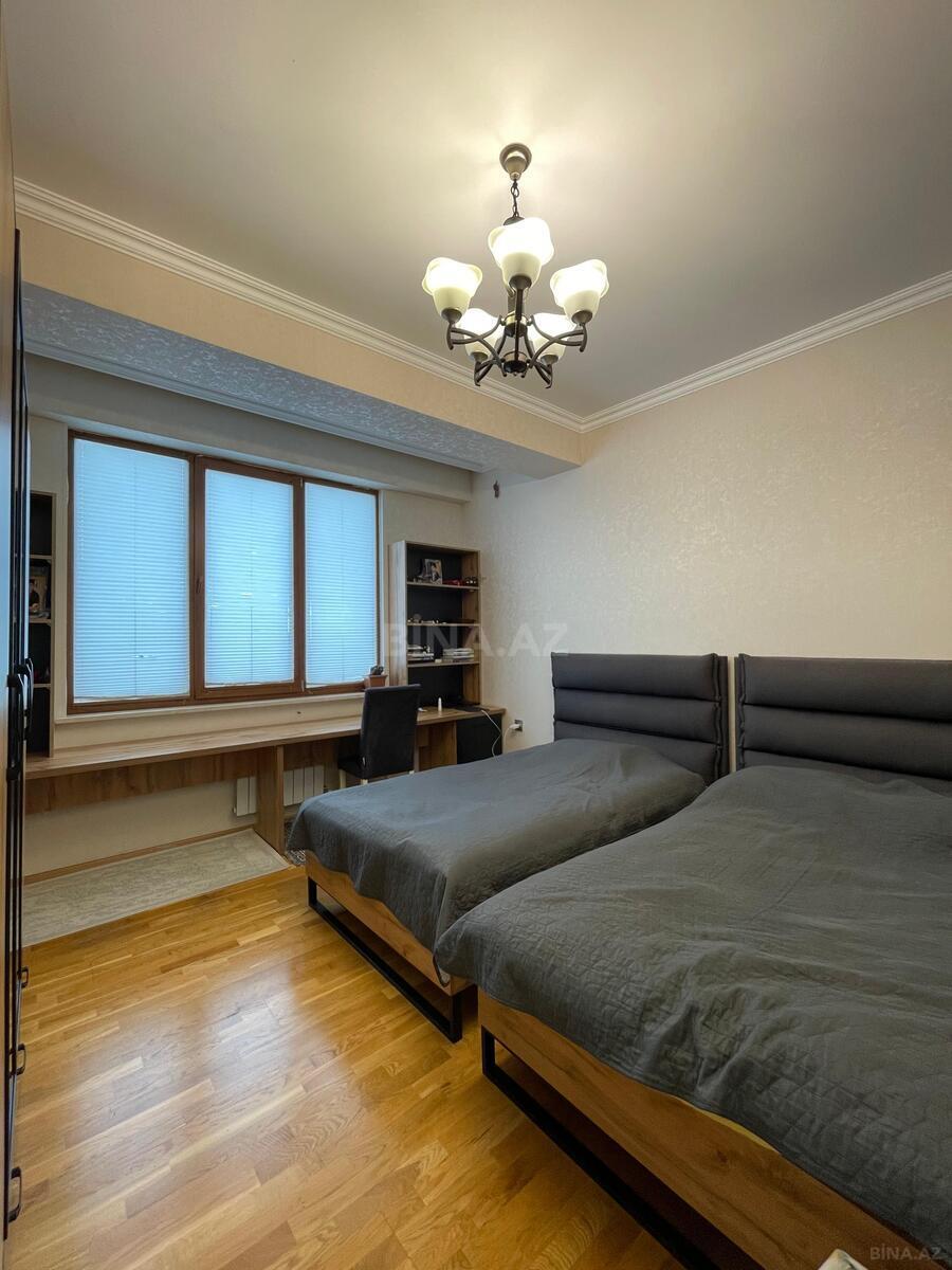 3 otaqlı Yeni tikili, Qara Qarayev m., Bakı