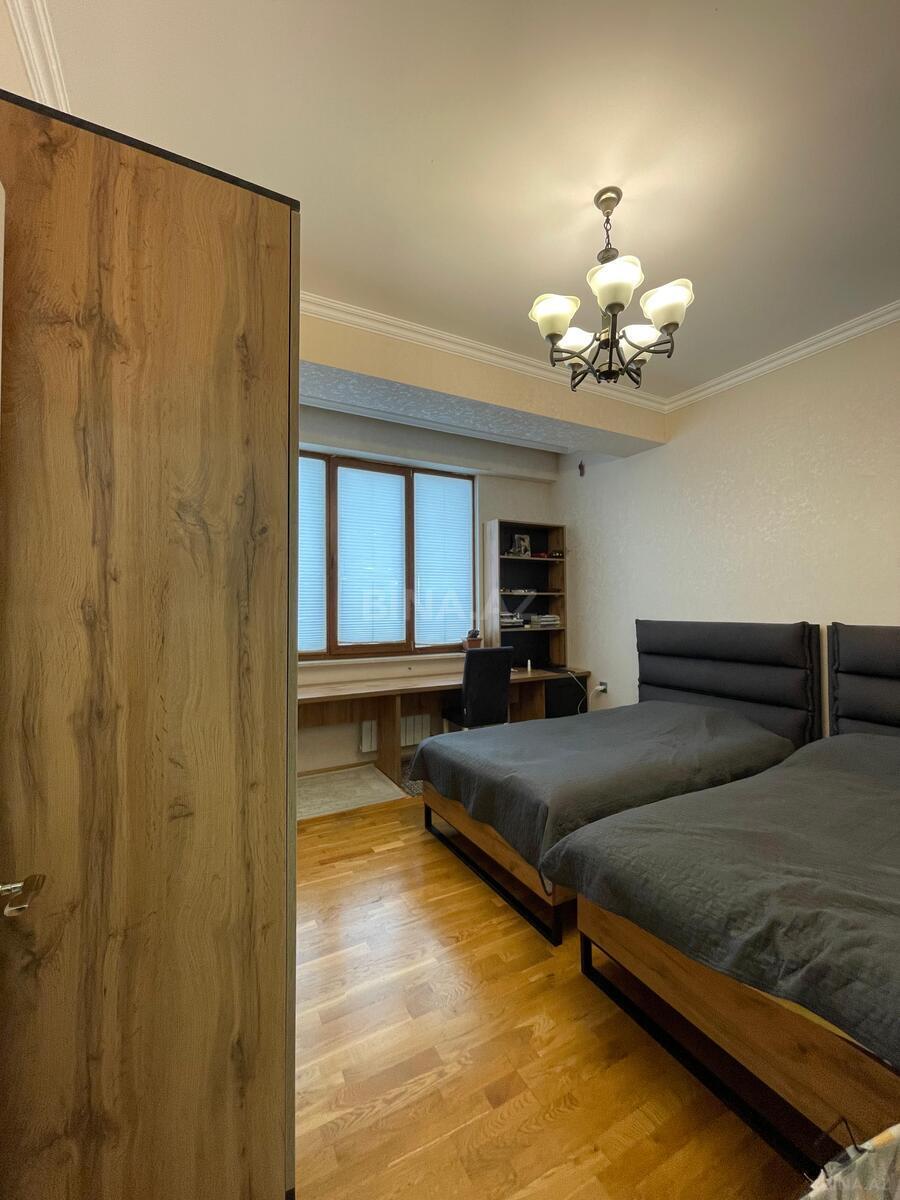 3 otaqlı Yeni tikili, Qara Qarayev m., Bakı