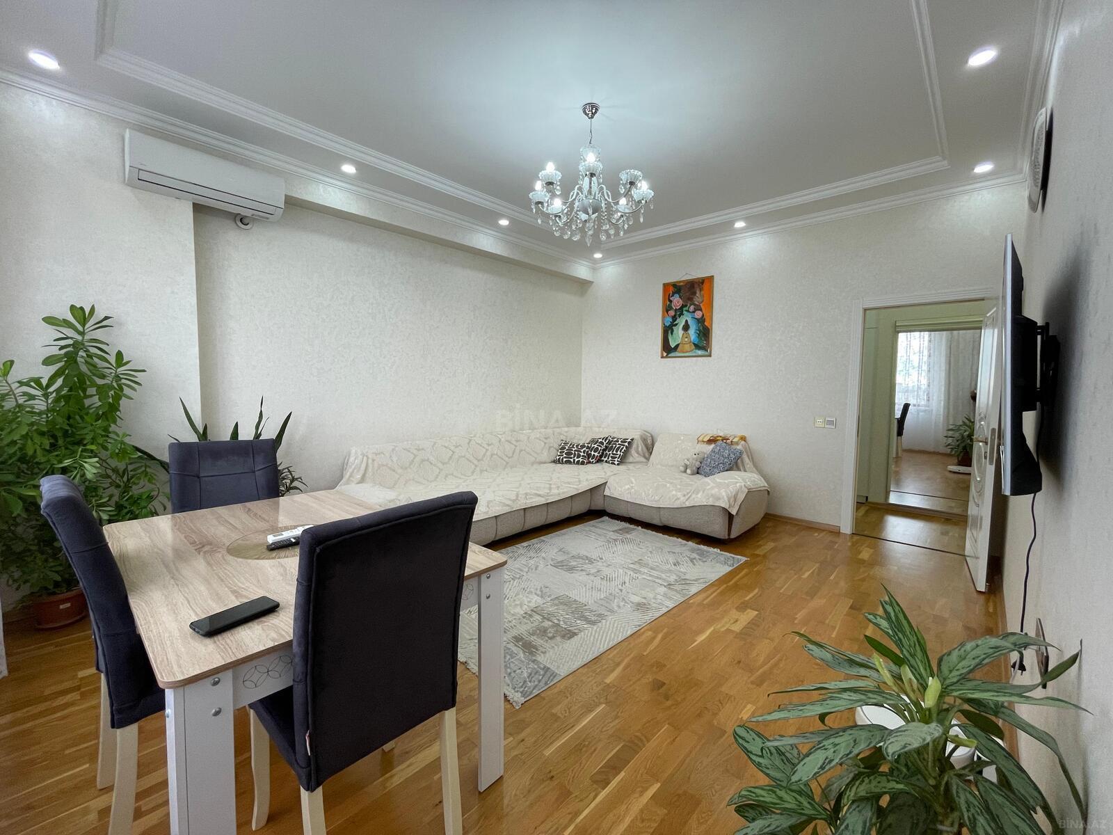 3 otaqlı Yeni tikili, Qara Qarayev m., Bakı