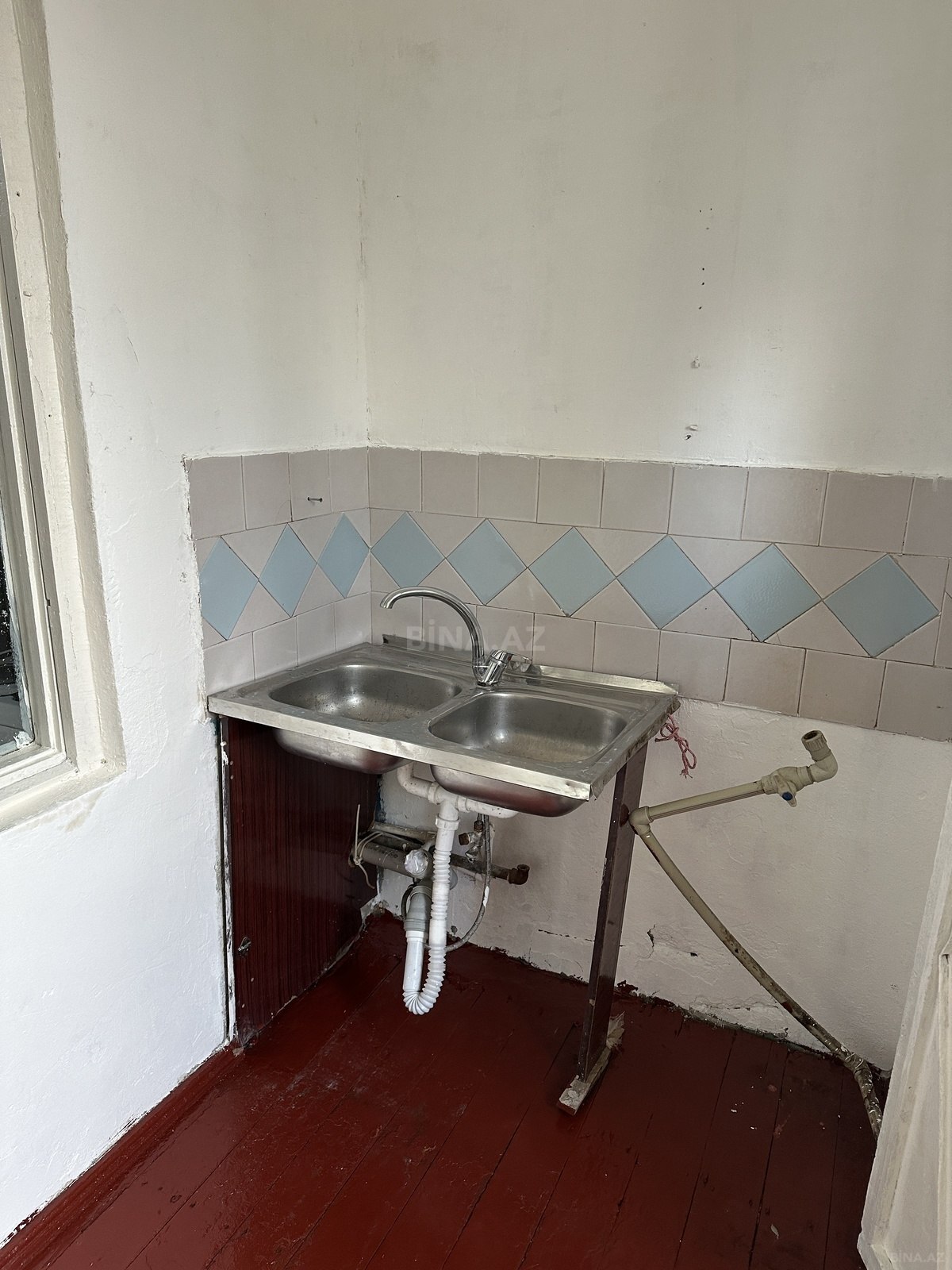 2 otaqlı Köhnə tikili, Bakıxanov q., Bakı