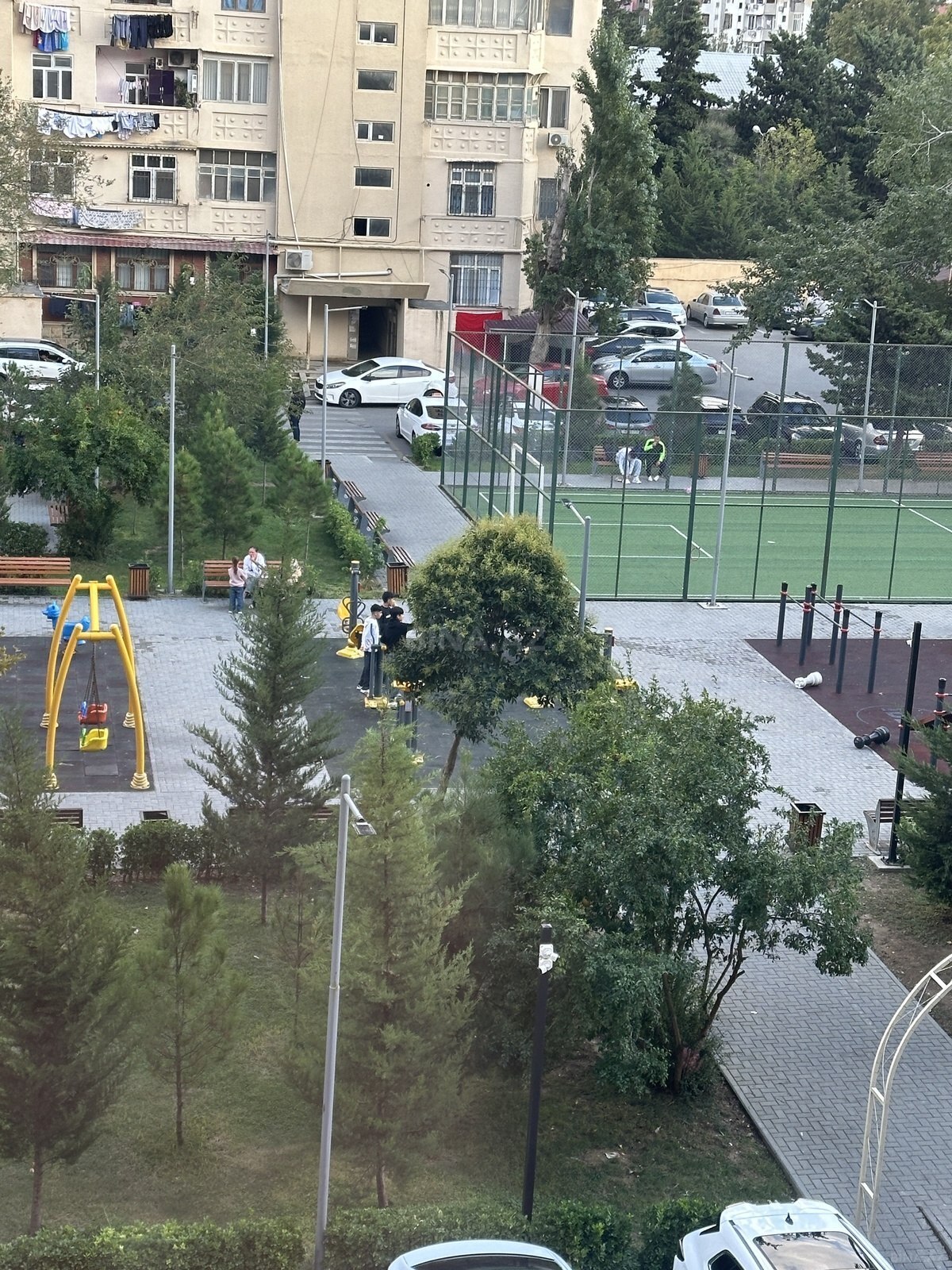 2 otaqlı Köhnə tikili, Bakıxanov q., Bakı