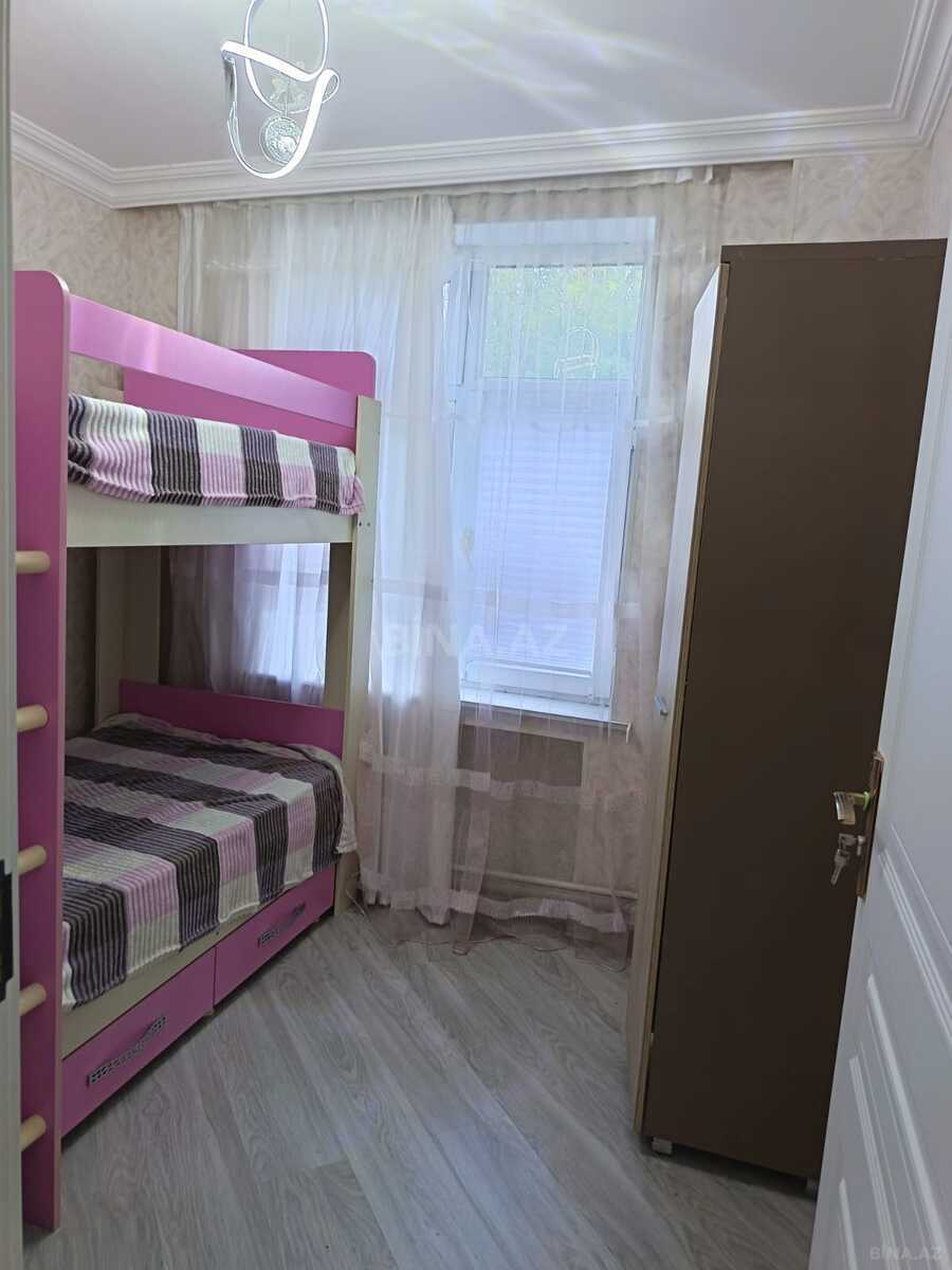 3 otaqlı Köhnə tikili, Avtovağzal m., Bakı