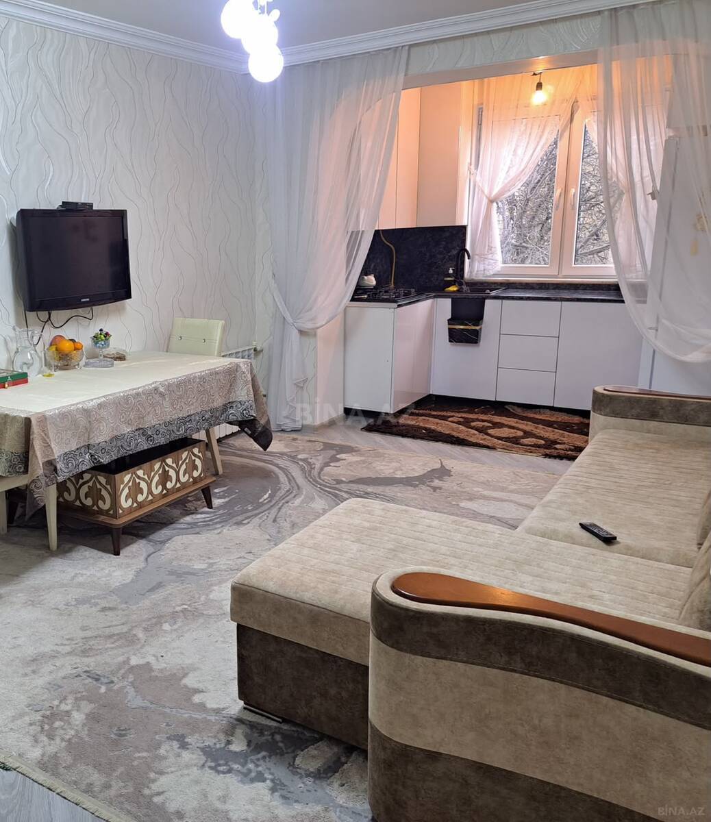 3 otaqlı Köhnə tikili, Avtovağzal m., Bakı