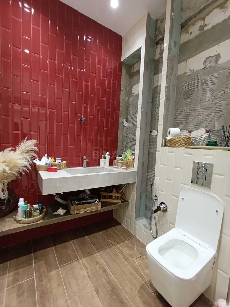 3 otaqlı Yeni tikili, Şah İsmayıl Xətai m., Bakı