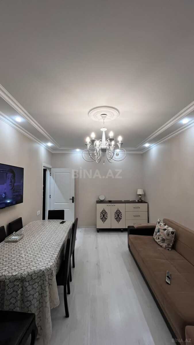 2 otaqlı Köhnə tikili, Memar Əcəmi m., Bakı