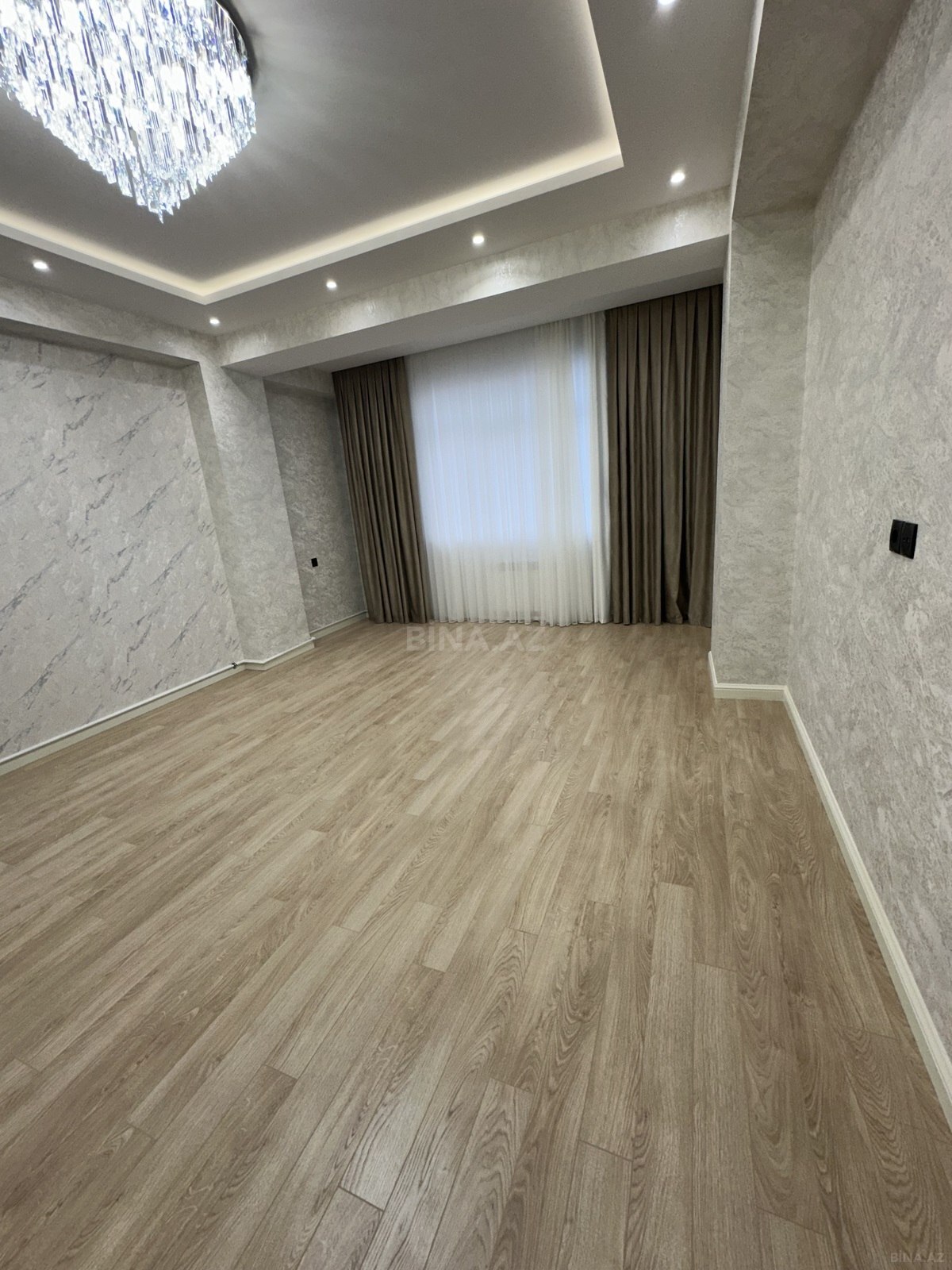 2 otaqlı Yeni tikili, Qara Qarayev m., Bakı