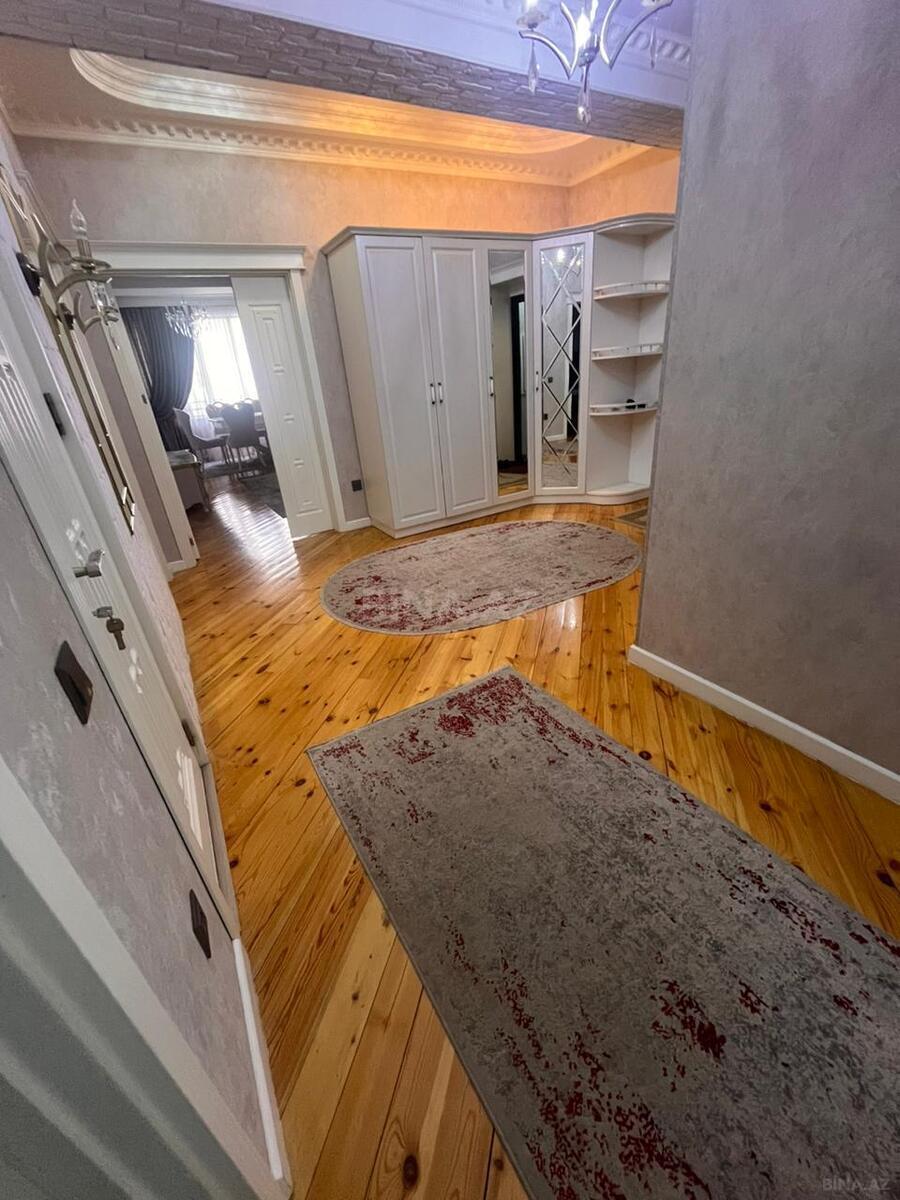 3 otaqlı Yeni tikili, 28 May m., Bakı