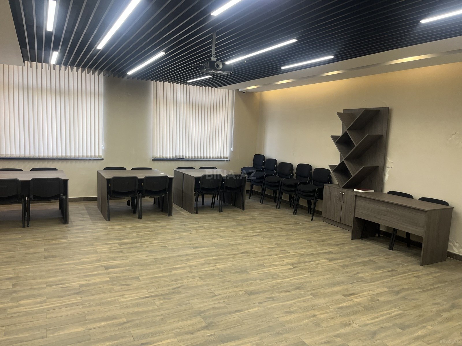1 otaqlı Ofis, Elmlər Akademiyası m., Bakı