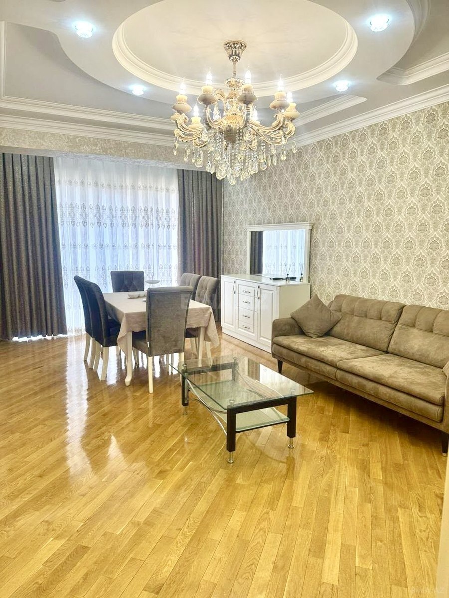 2 otaqlı Yeni tikili, Şah İsmayıl Xətai m., Bakı