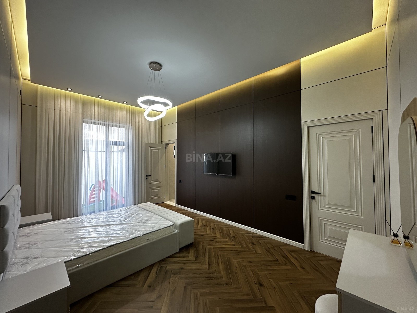 4 otaqlı Həyət evi/Bağ evi, Şüvəlan q., Bakı