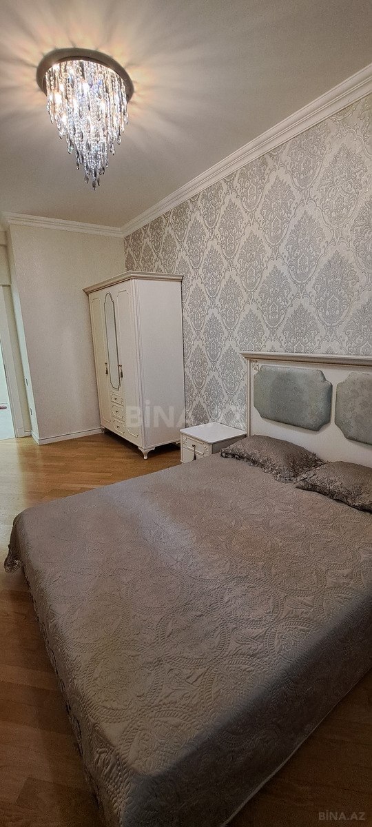 2 otaqlı Yeni tikili, 8-ci mikrorayon q., Bakı