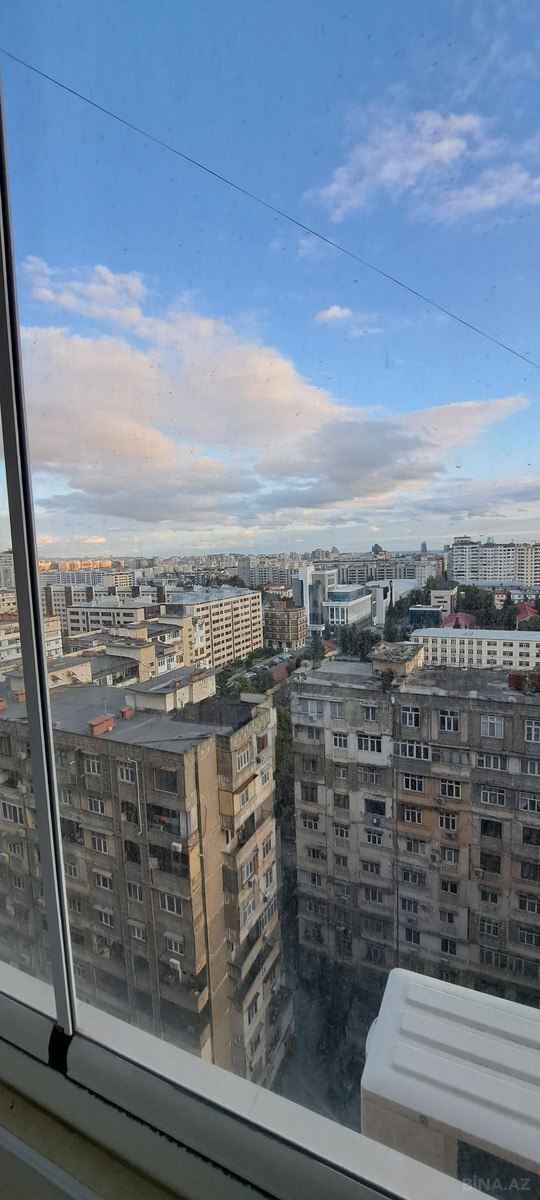2 otaqlı Yeni tikili, 8-ci mikrorayon q., Bakı