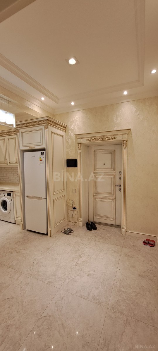 2 otaqlı Yeni tikili, 8-ci mikrorayon q., Bakı