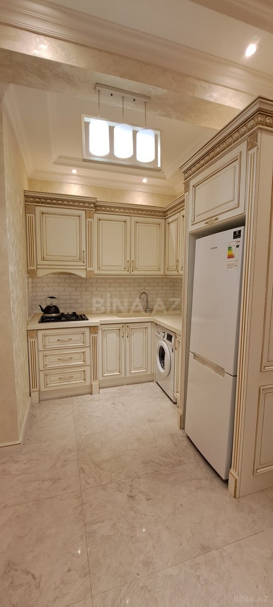 2 otaqlı Yeni tikili, 8-ci mikrorayon q., Bakı