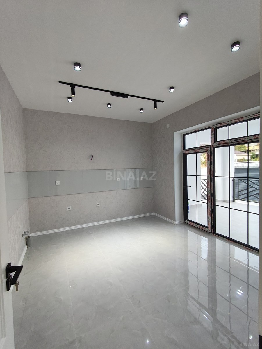 4 otaqlı Həyət evi/Bağ evi, Novxanı q., Bakı