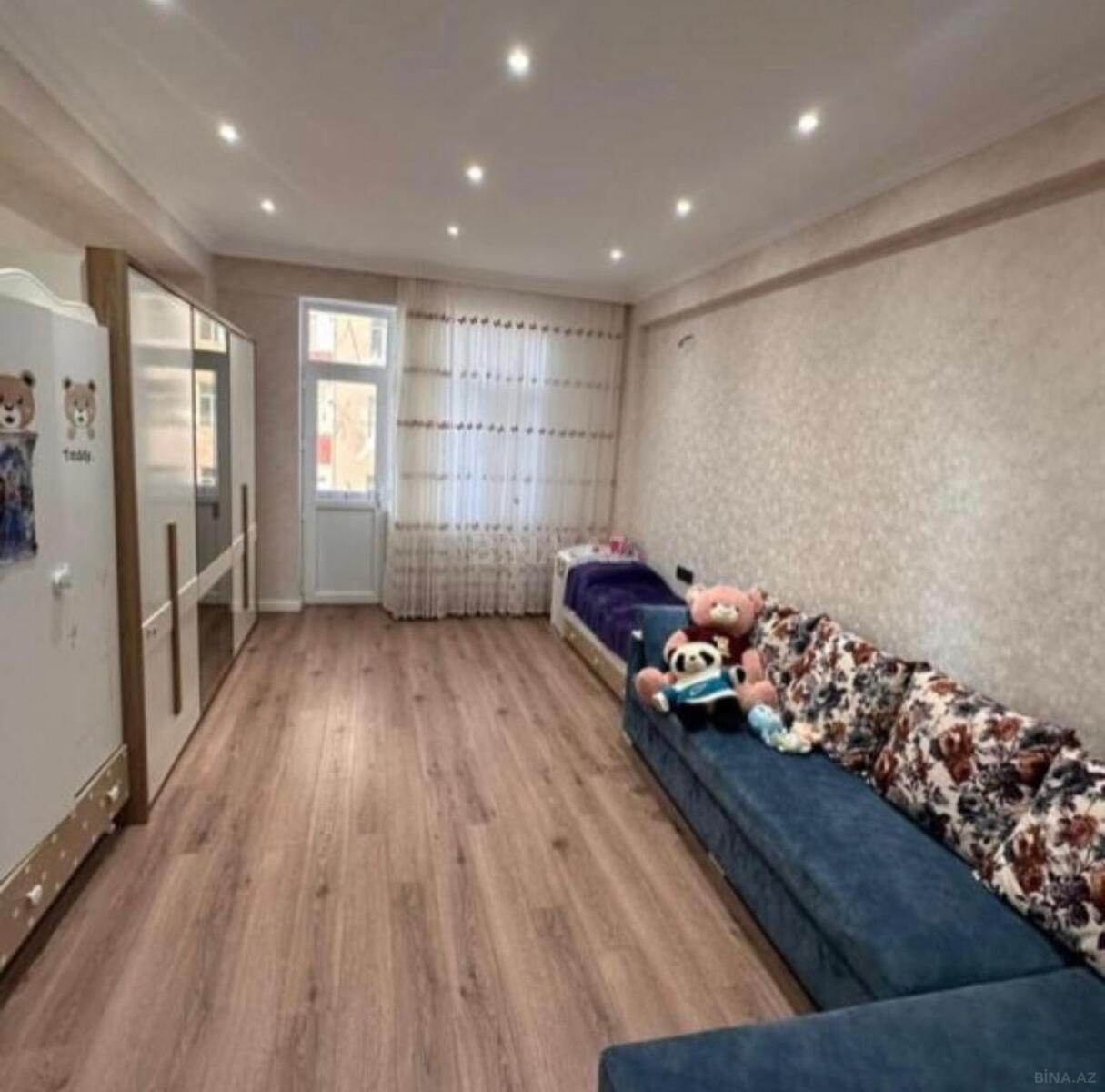 3 otaqlı Köhnə tikili, Nəsimi m., Bakı