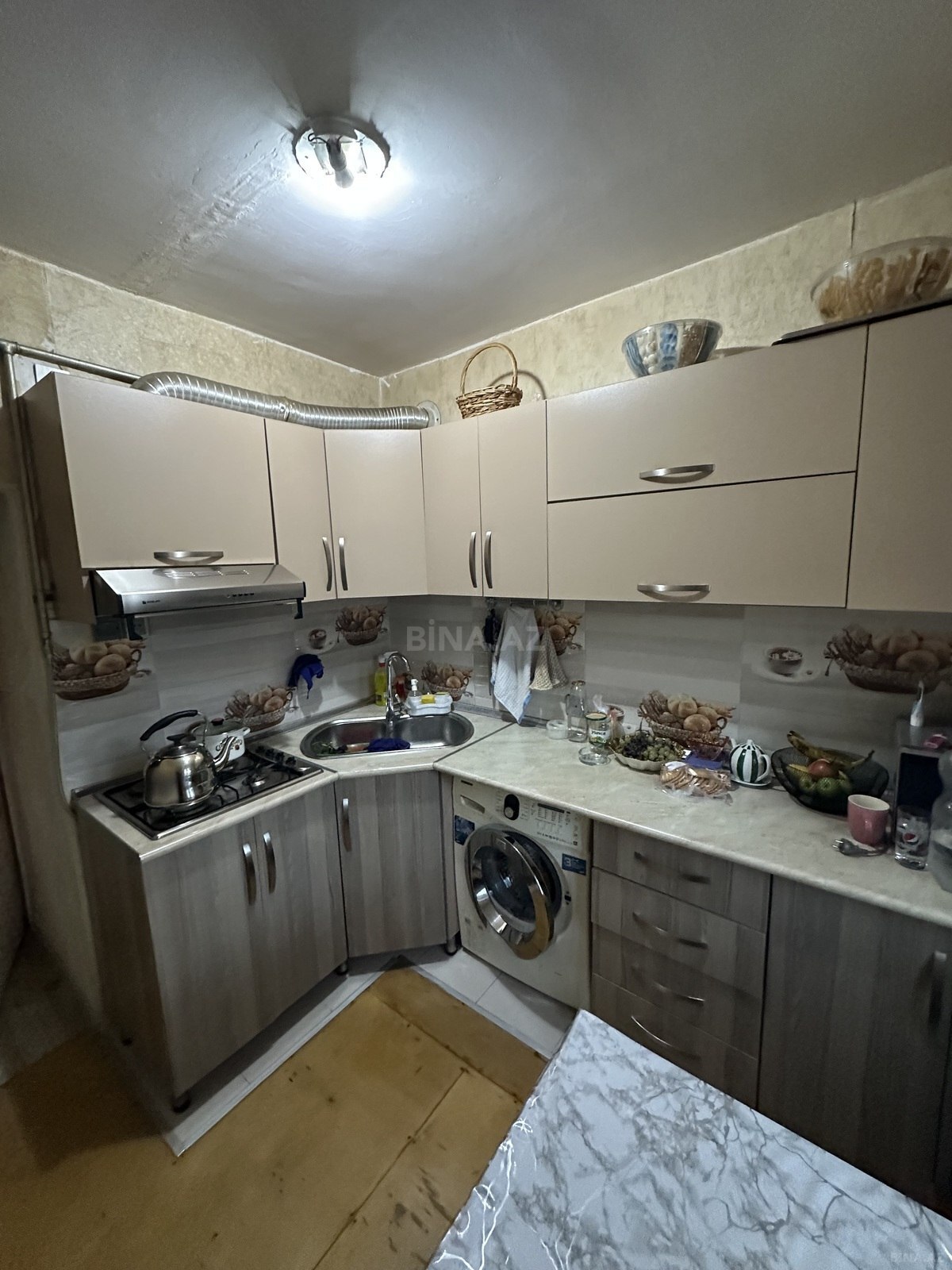 3 otaqlı Köhnə tikili, Lökbatan q., Bakı