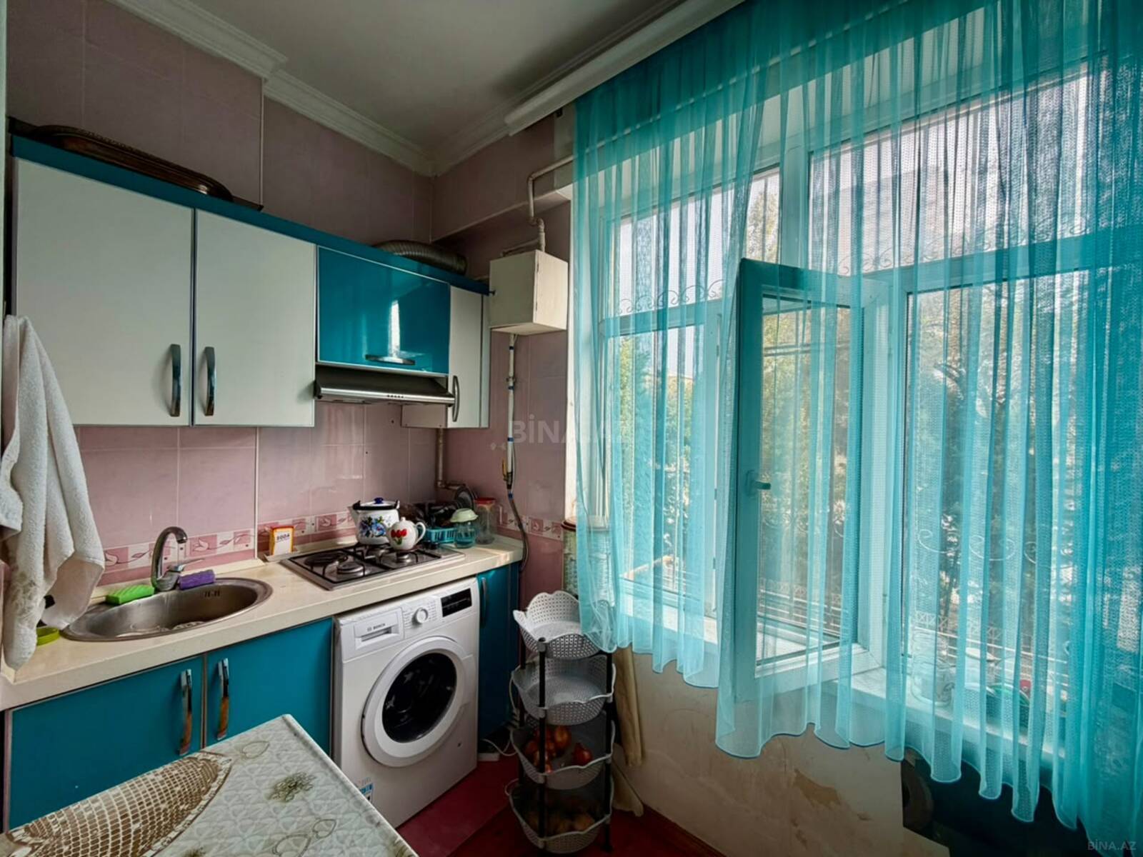 2 otaqlı Köhnə tikili, Xalqlar Dostluğu m., Bakı