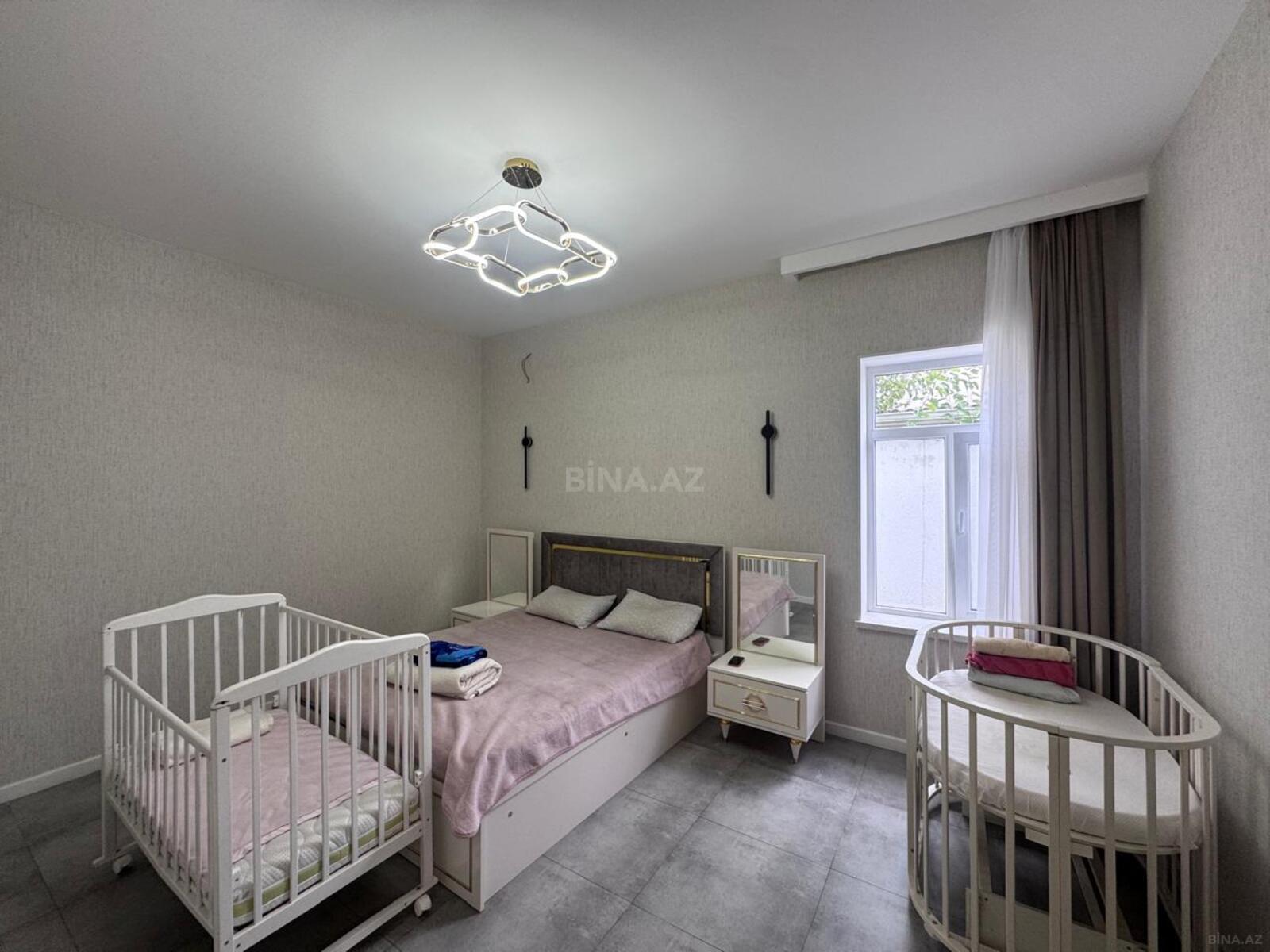 4 otaqlı Həyət evi/Bağ evi, Şüvəlan q., Bakı