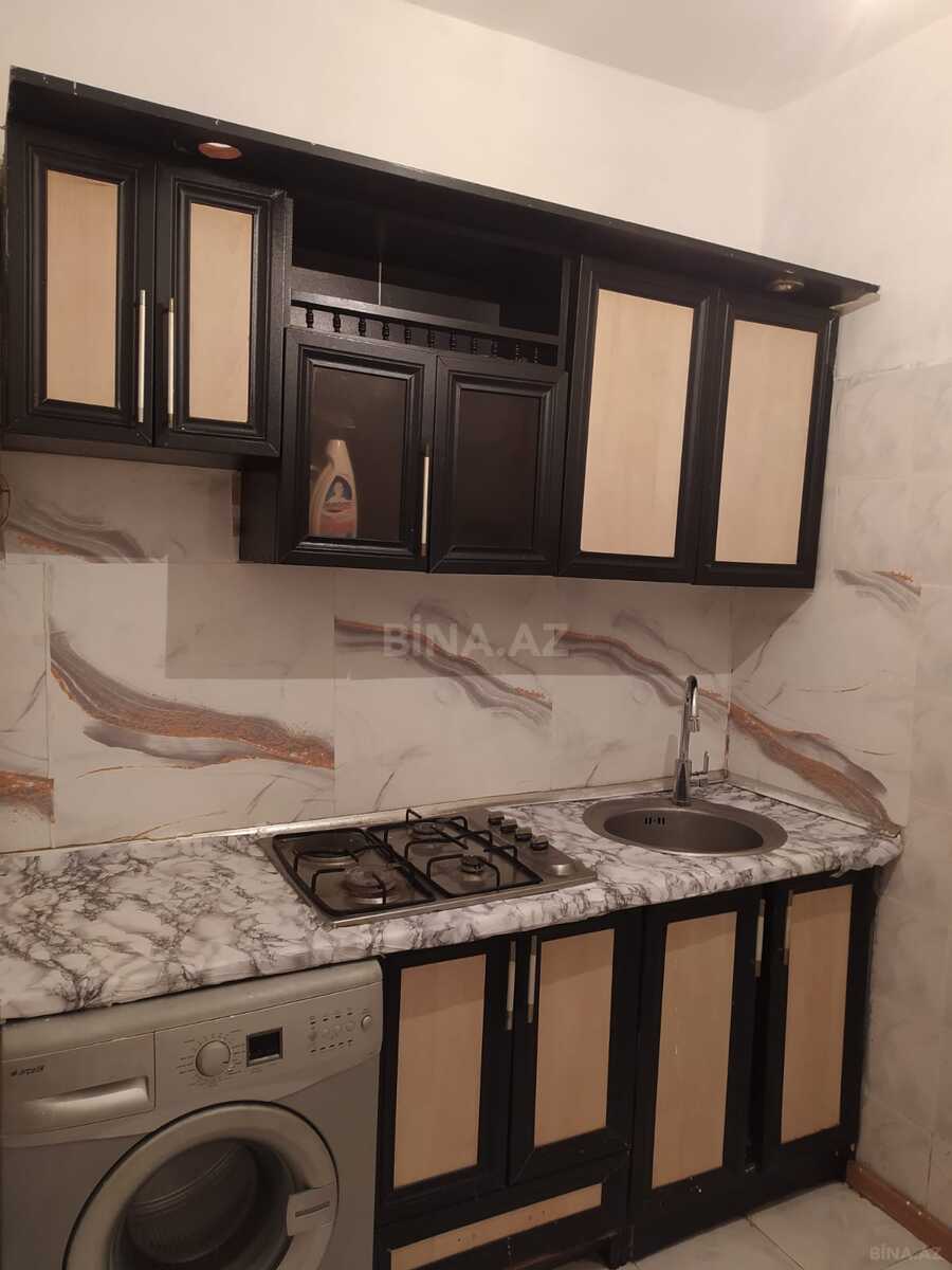 2 otaqlı Köhnə tikili, Memar Əcəmi m., Bakı
