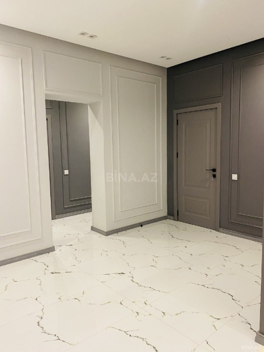 3 otaqlı Yeni tikili, 8-ci mikrorayon q., Bakı