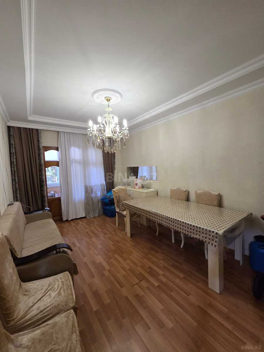 3 otaqlı Köhnə tikili, Əhmədli m., Bakı