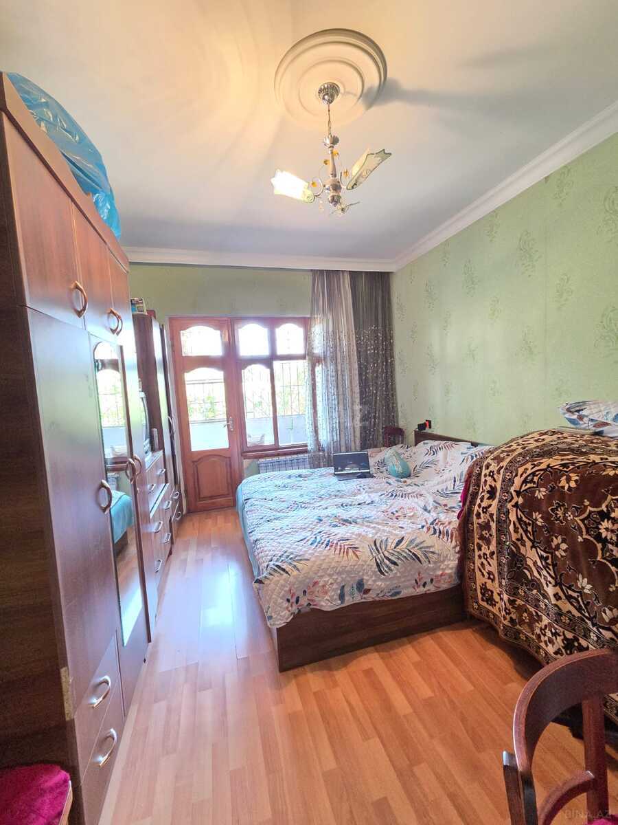 3 otaqlı Köhnə tikili, Əhmədli m., Bakı