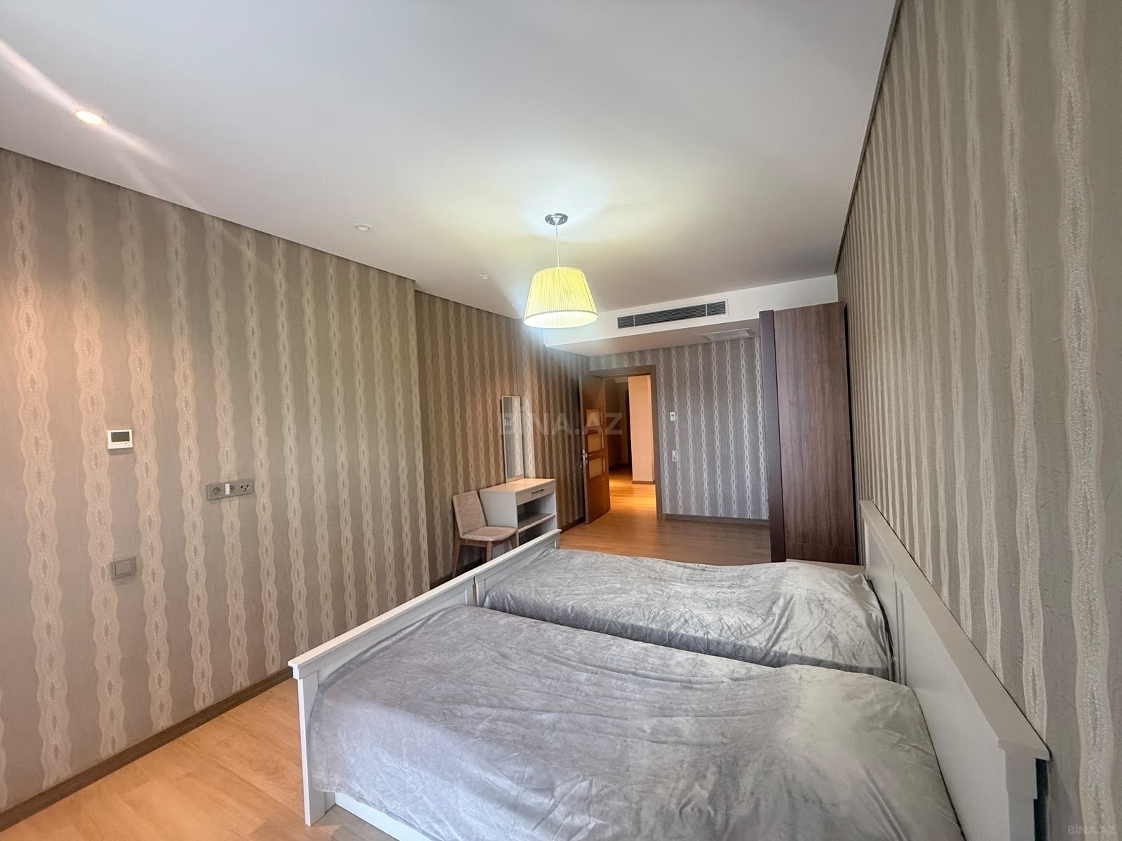 4 otaqlı Yeni tikili, Şah İsmayıl Xətai m., Bakı