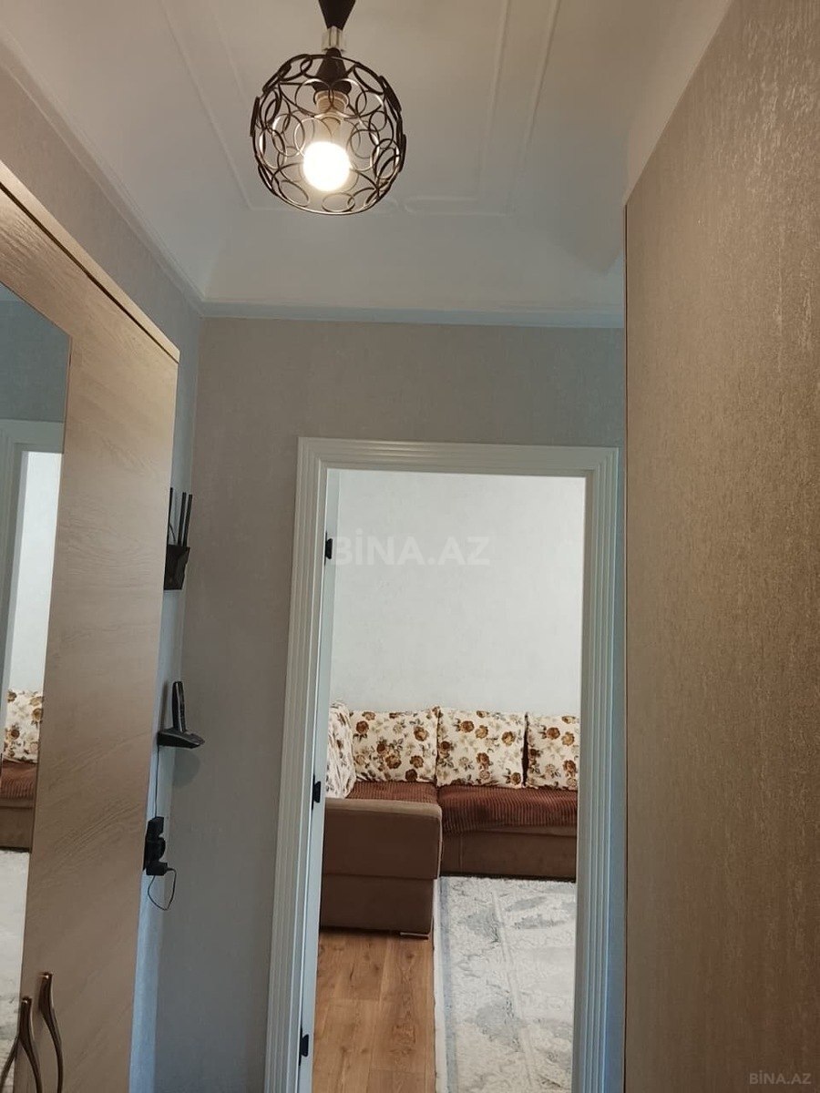 3 otaqlı Köhnə tikili, Neftçilər m., Bakı