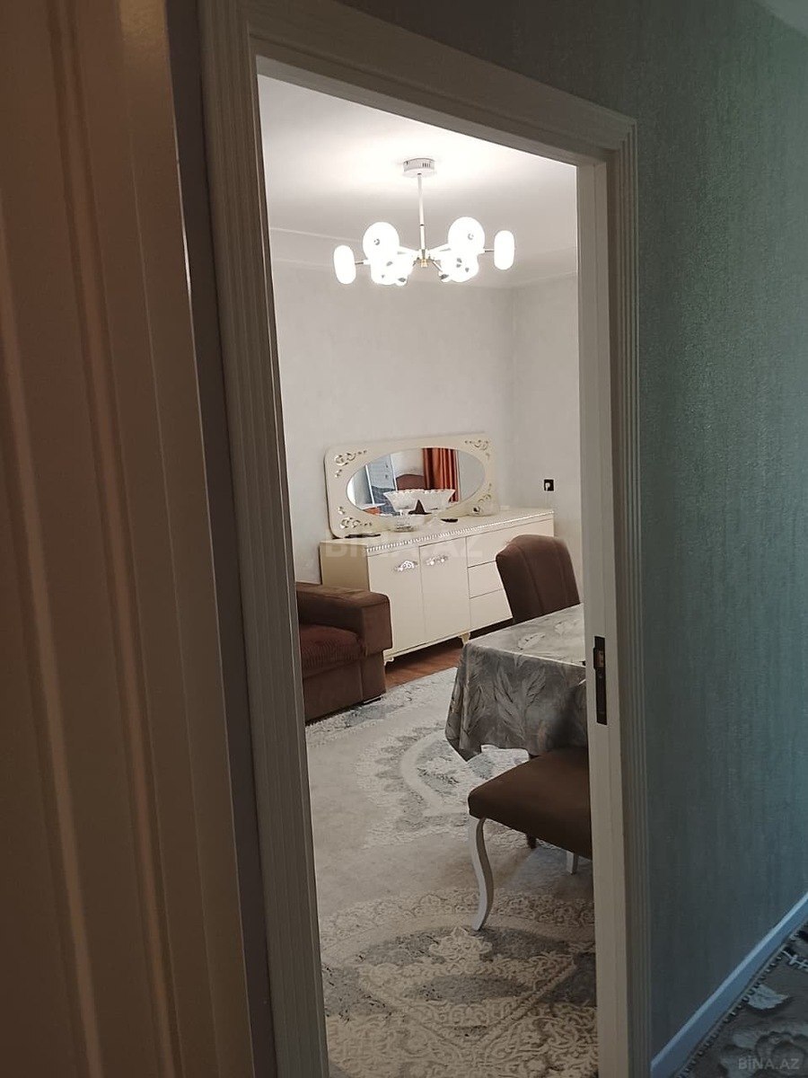 3 otaqlı Köhnə tikili, Neftçilər m., Bakı