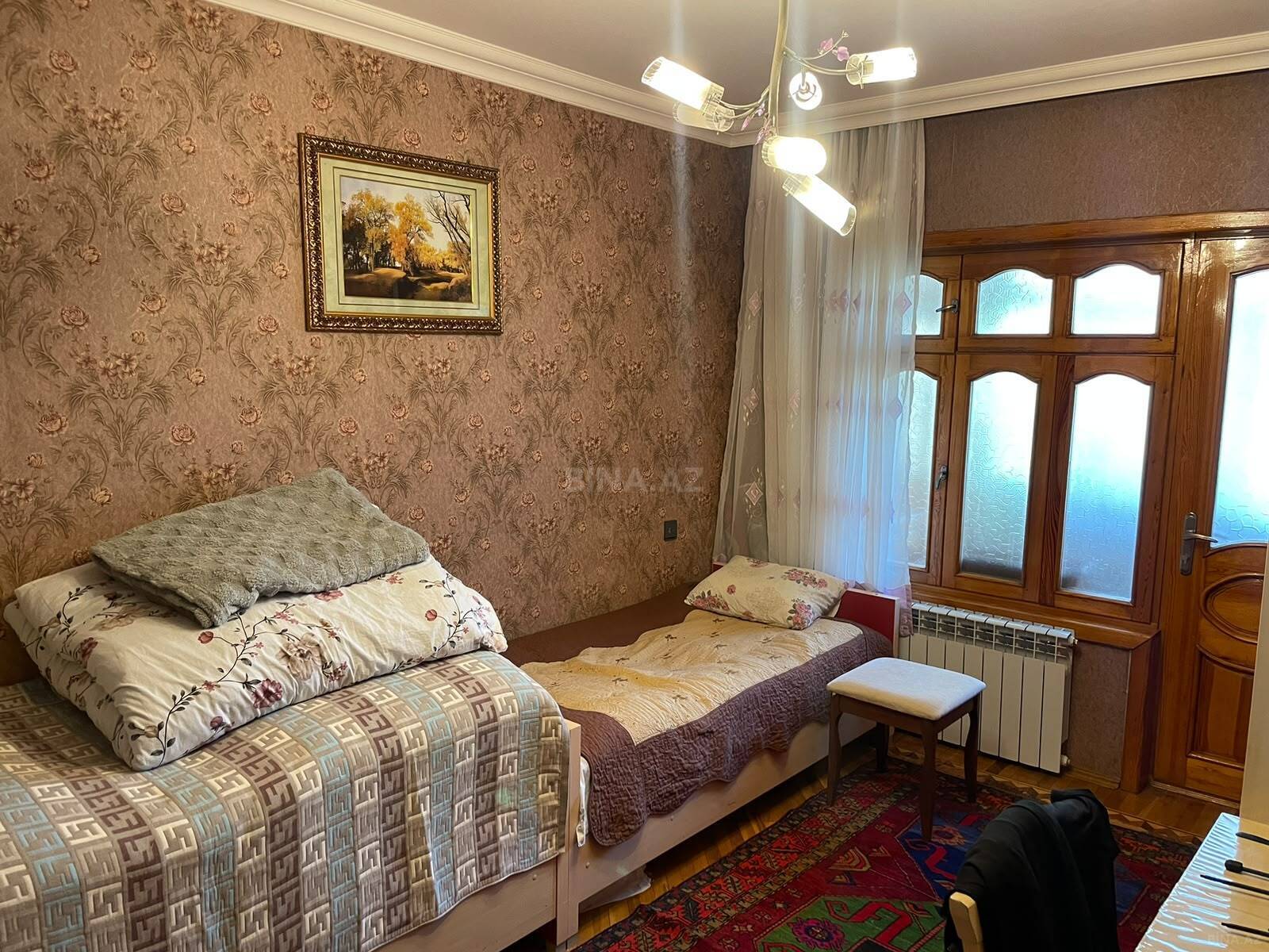 3 otaqlı Köhnə tikili, Həzi Aslanov m., Bakı