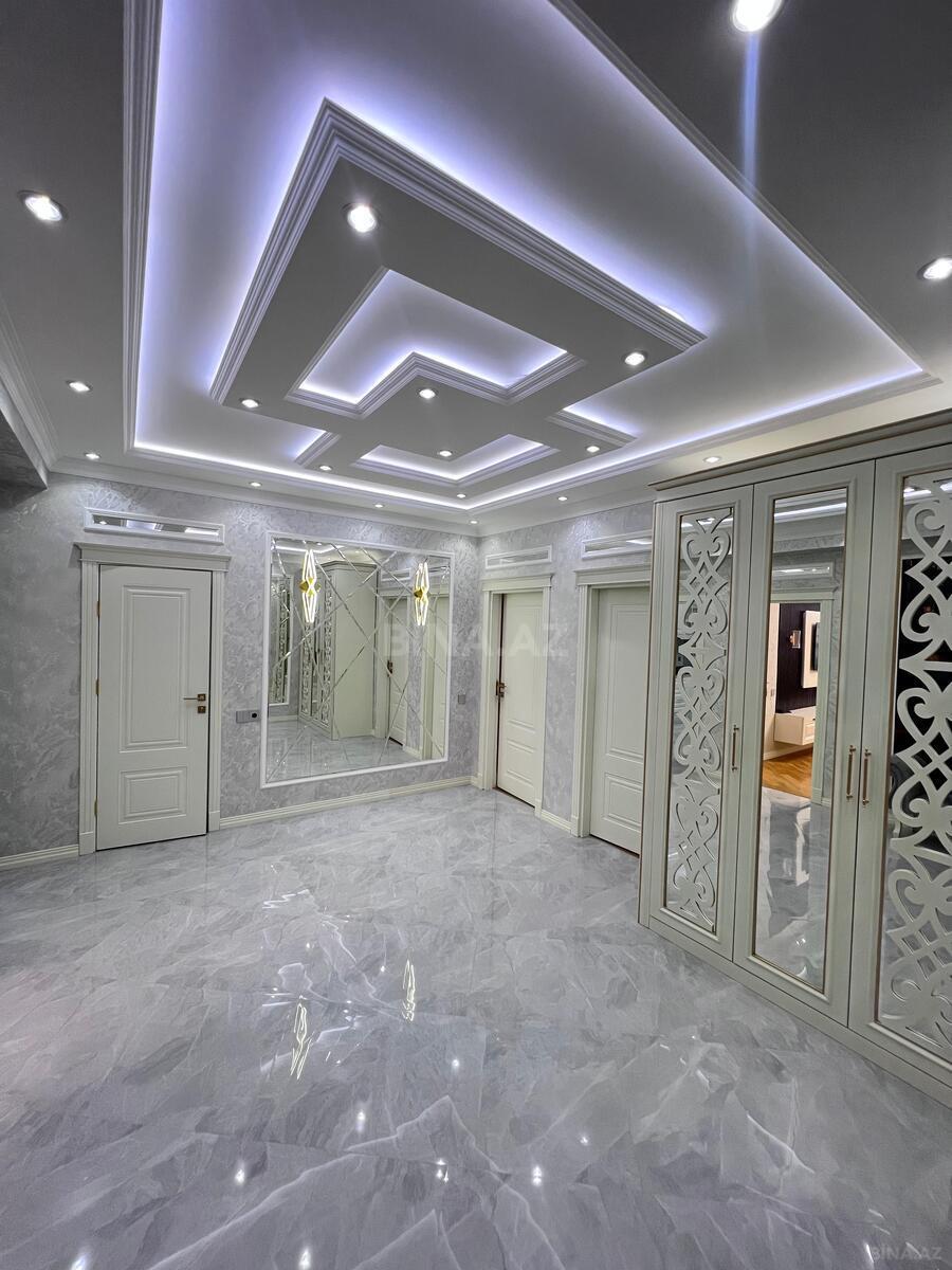 3 otaqlı Yeni tikili, Neftçilər m., Bakı