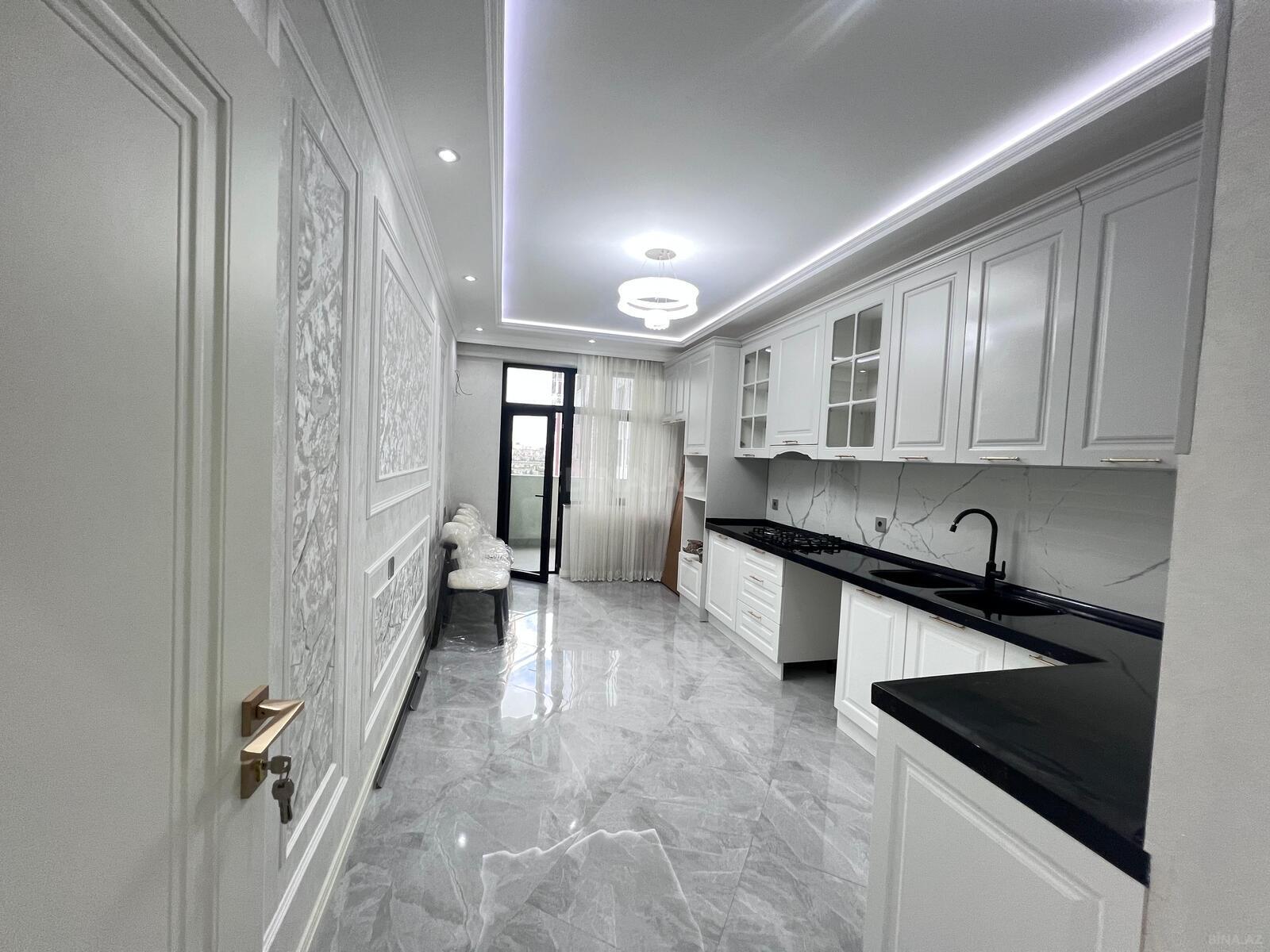 3 otaqlı Yeni tikili, Neftçilər m., Bakı