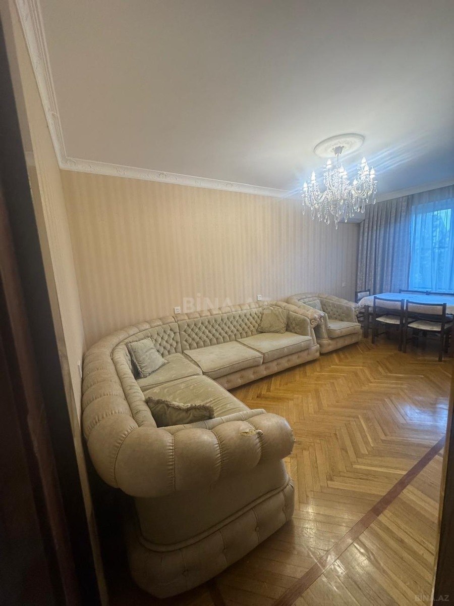 4 otaqlı Köhnə tikili, Əhmədli m., Bakı
