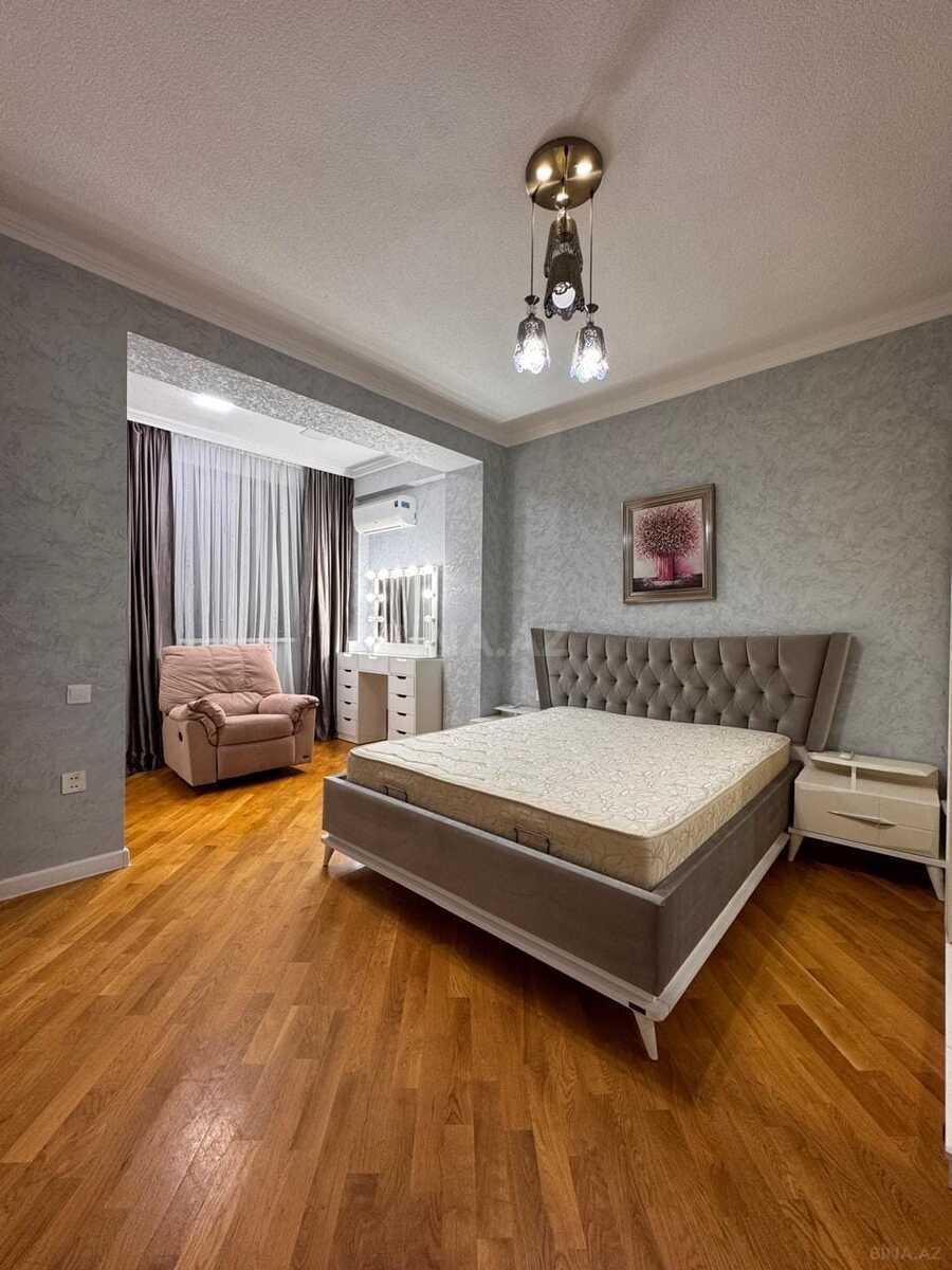 3 otaqlı Yeni tikili, Nizami m., Bakı
