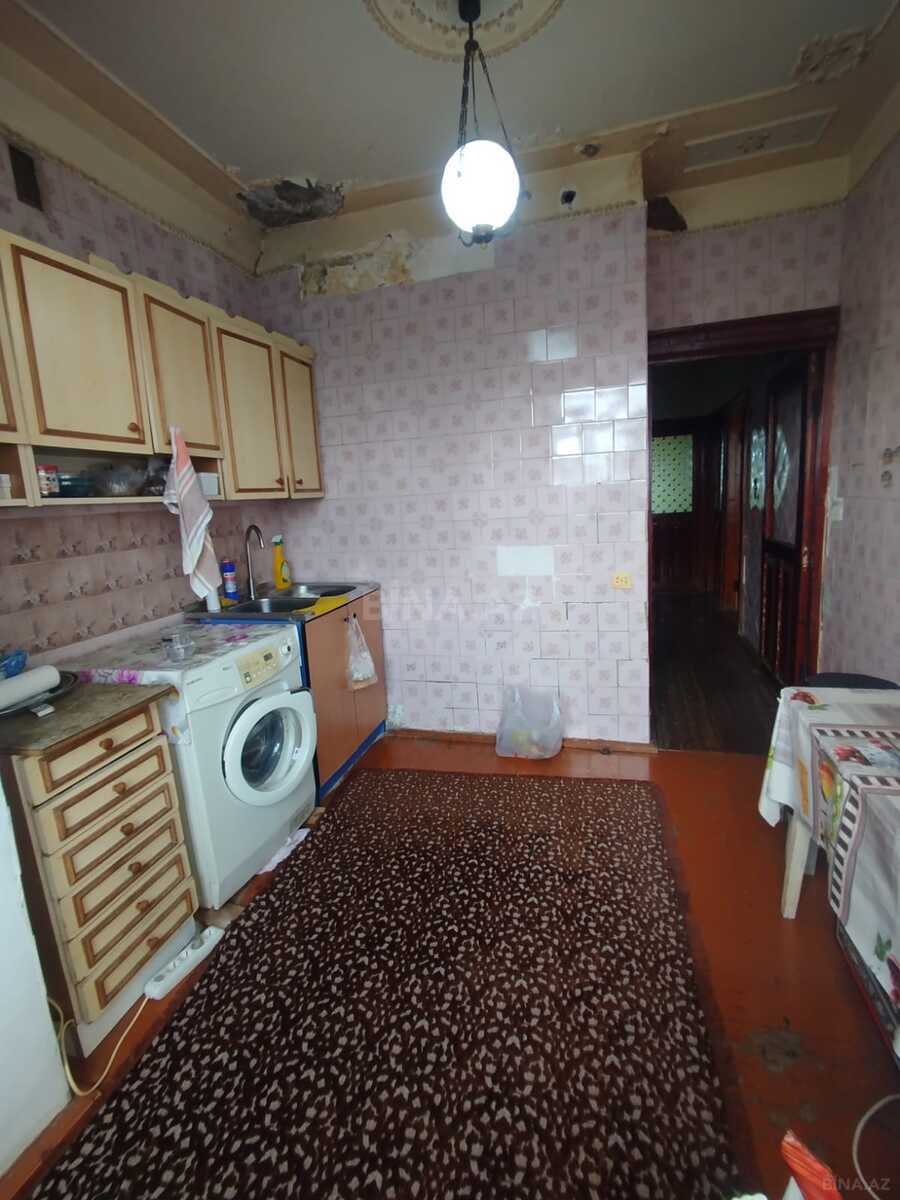 3 otaqlı Köhnə tikili, Yeni Günəşli q., Bakı