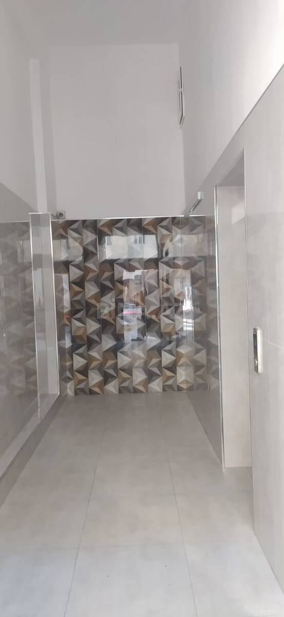 3 otaqlı Yeni tikili, Xırdalan