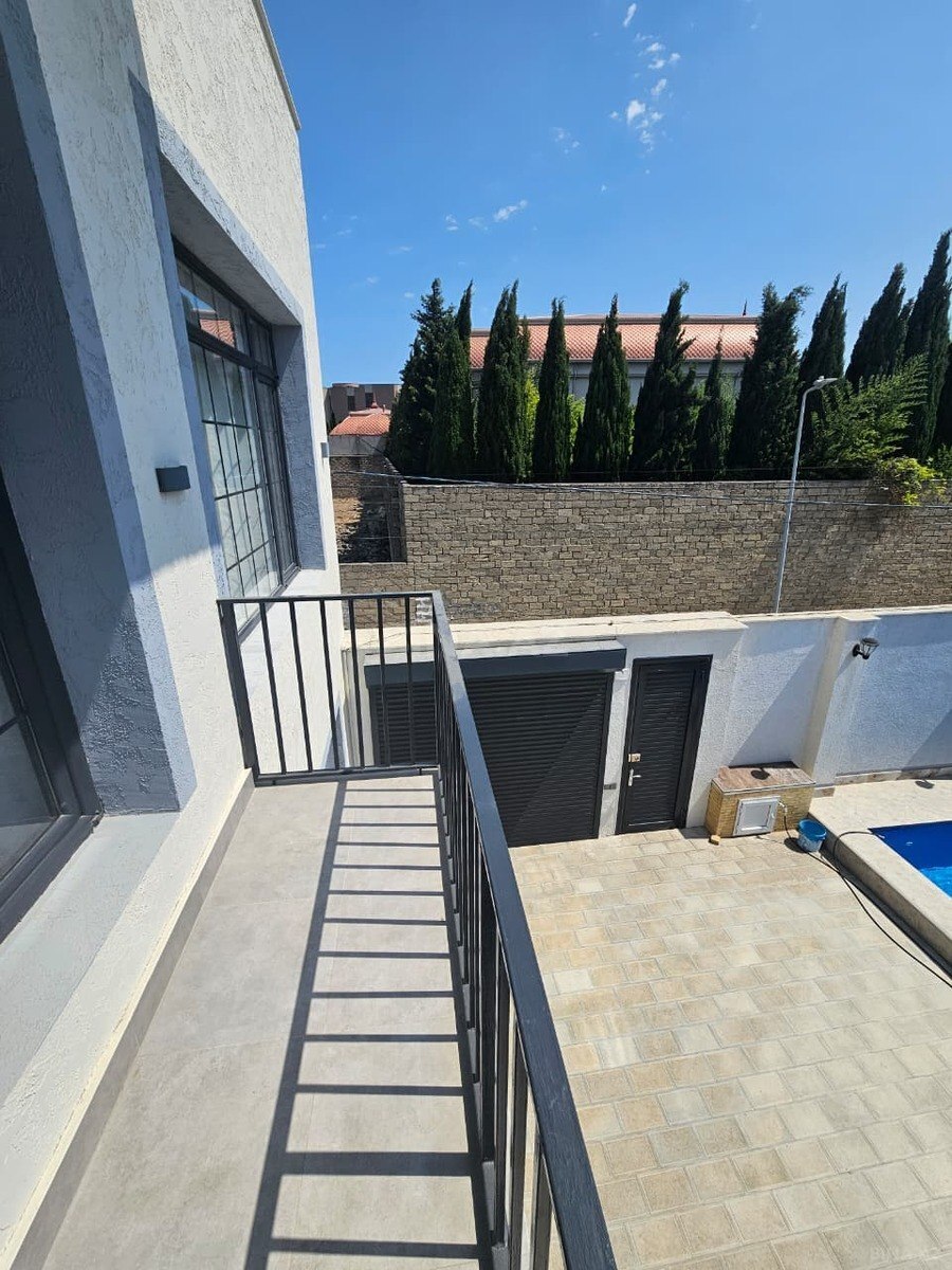 5 otaqlı Həyət evi/Bağ evi, Şüvəlan q., Bakı