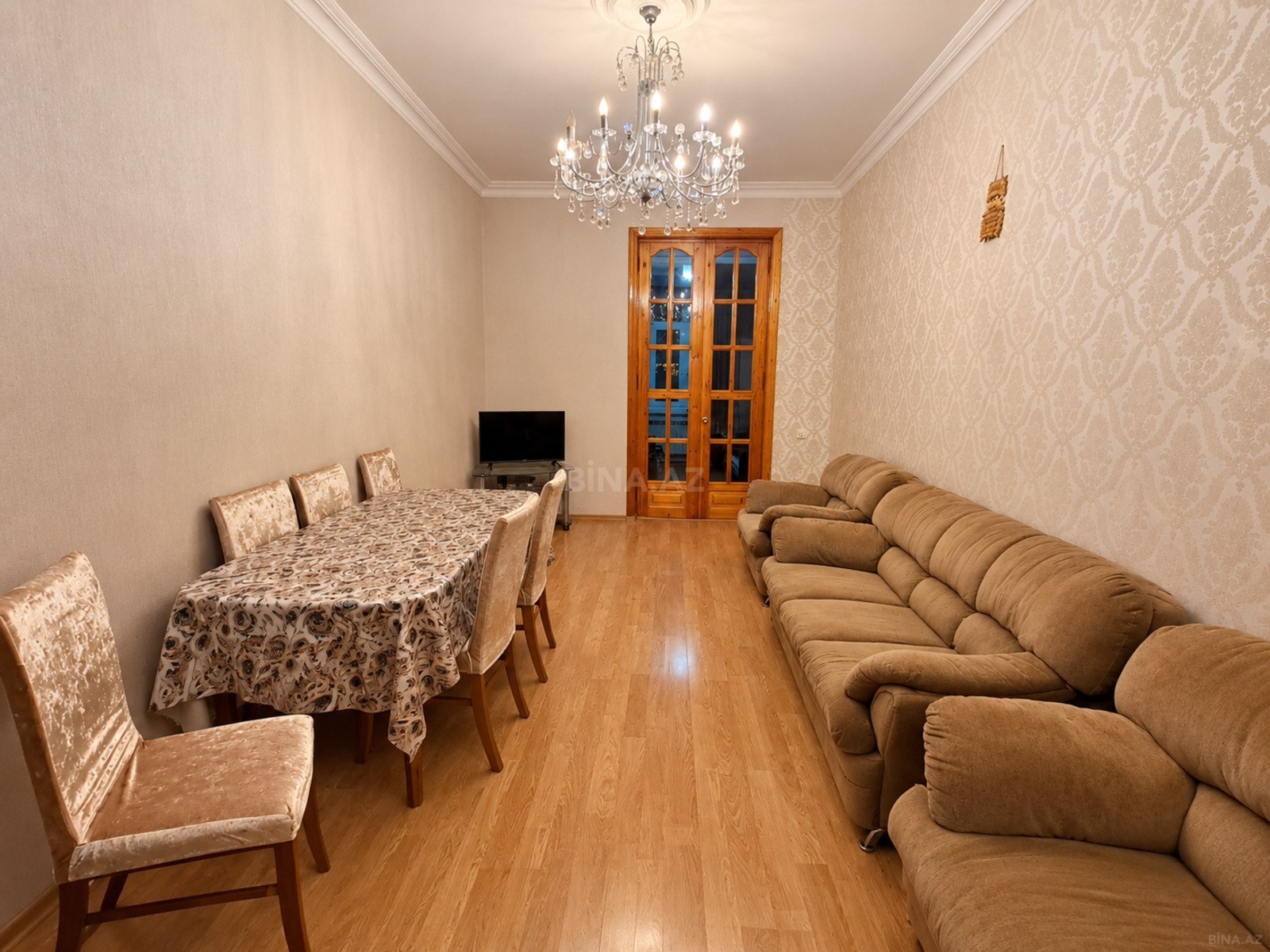 3 otaqlı Köhnə tikili, Qara Qarayev m., Bakı