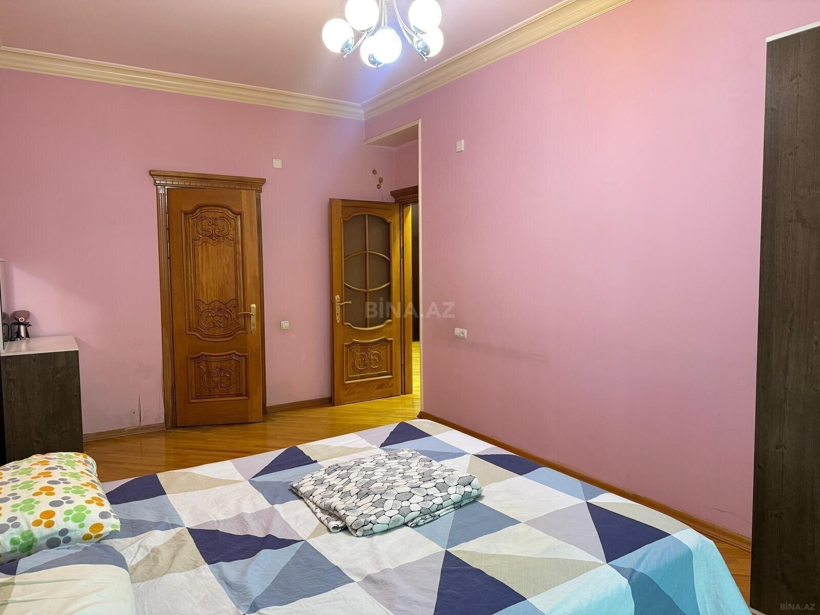 3 otaqlı Yeni tikili, 8 Noyabr m., Bakı