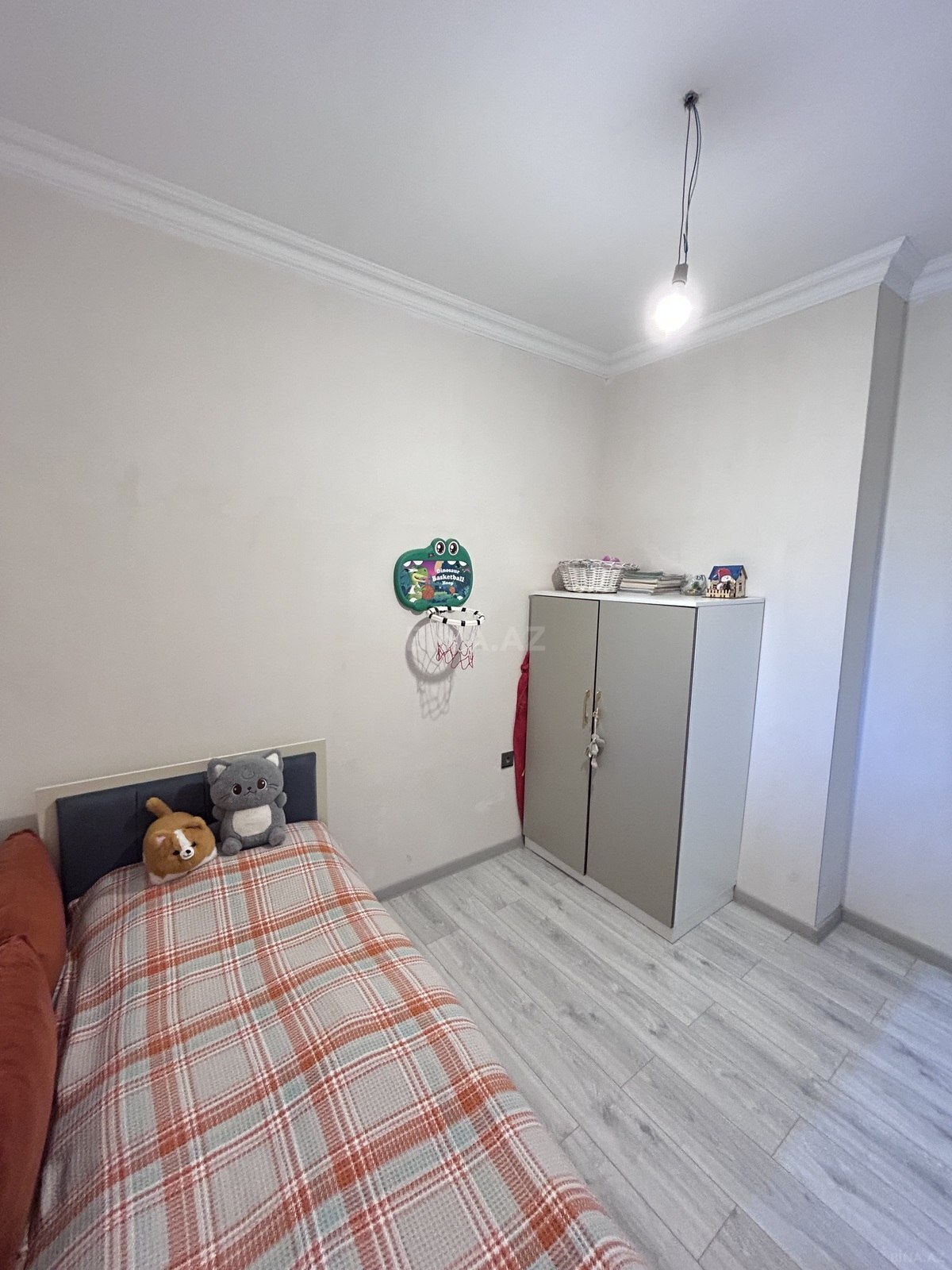 3 otaqlı Yeni tikili, Xırdalan