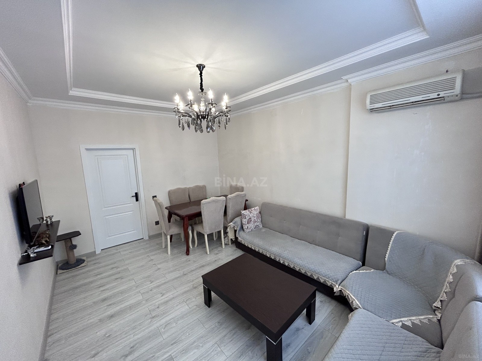 3 otaqlı Yeni tikili, Xırdalan