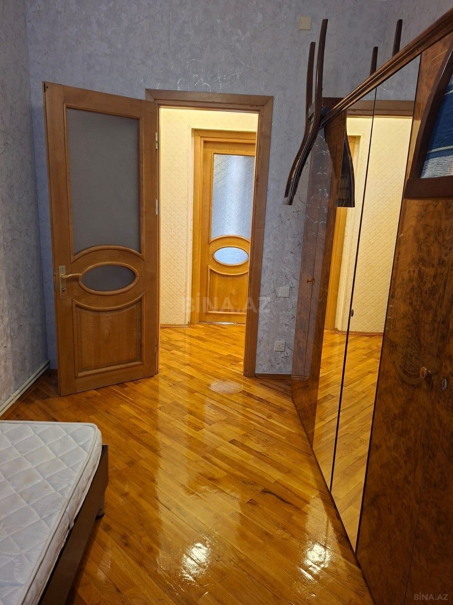 3 otaqlı Köhnə tikili, Sahil m., Bakı