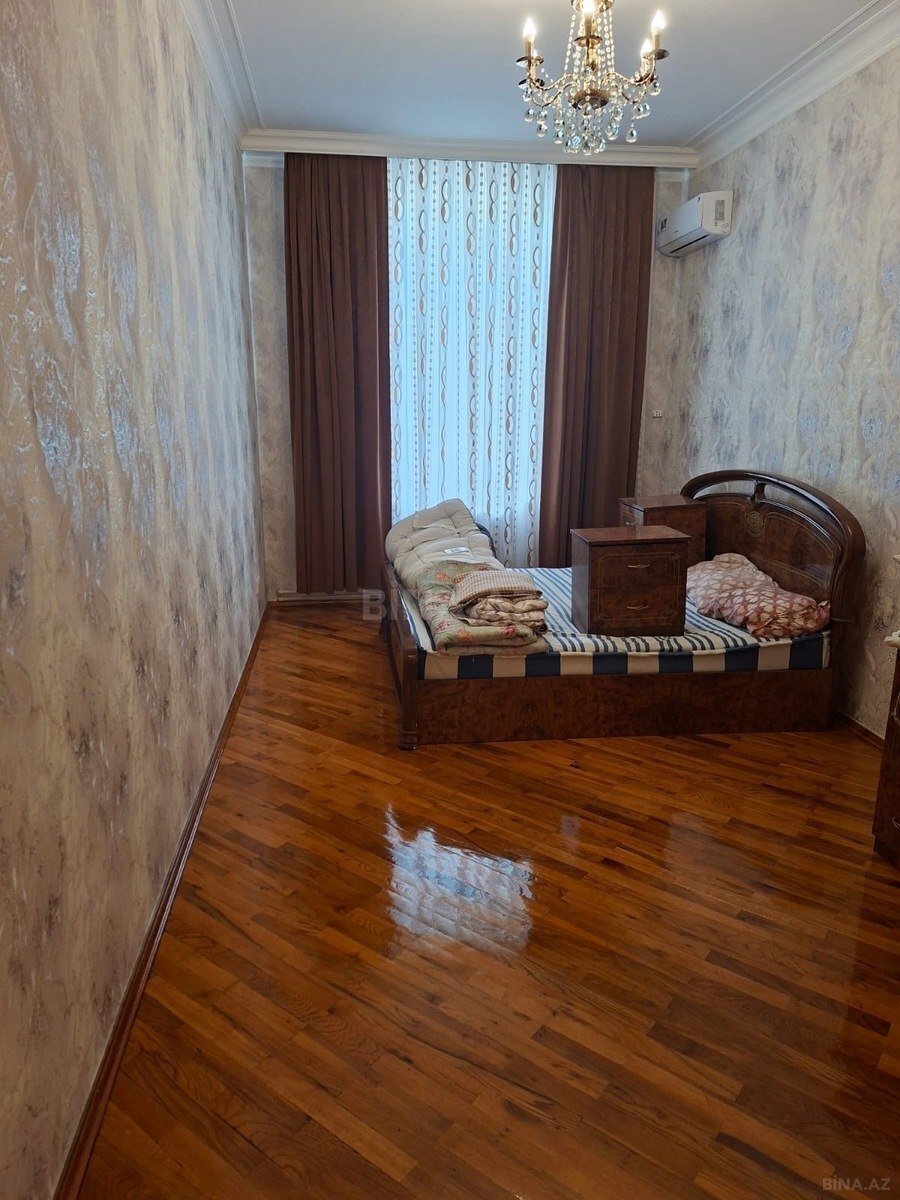 3 otaqlı Köhnə tikili, Sahil m., Bakı