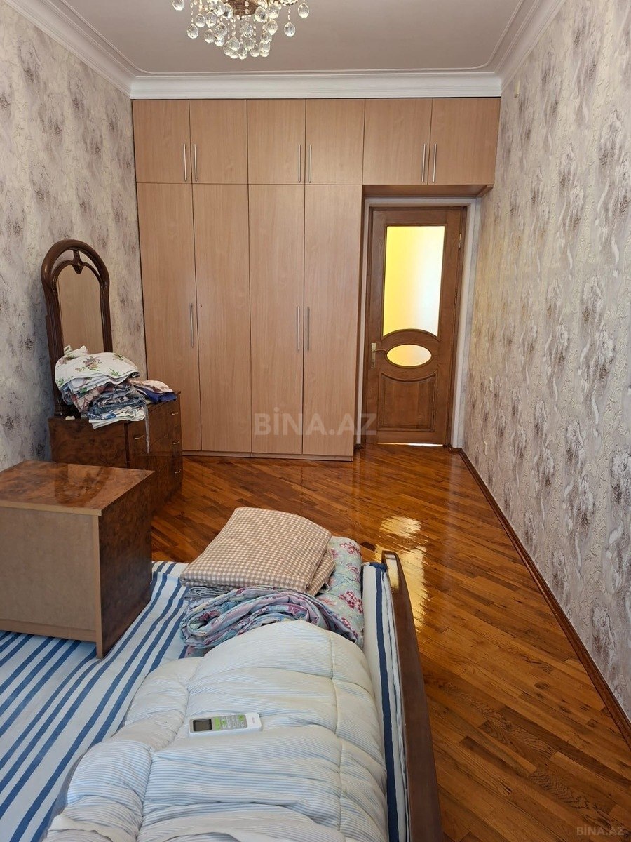 3 otaqlı Köhnə tikili, Sahil m., Bakı