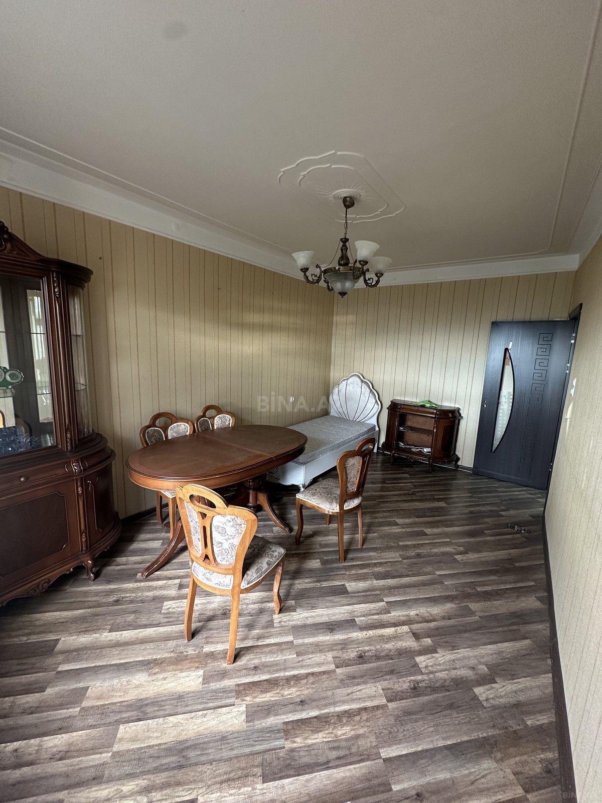 2 otaqlı Köhnə tikili, Həzi Aslanov m., Bakı